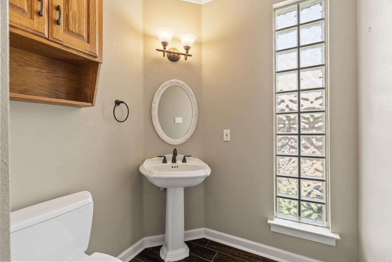 COUNTRY CLUB OF ARK THE - Residential