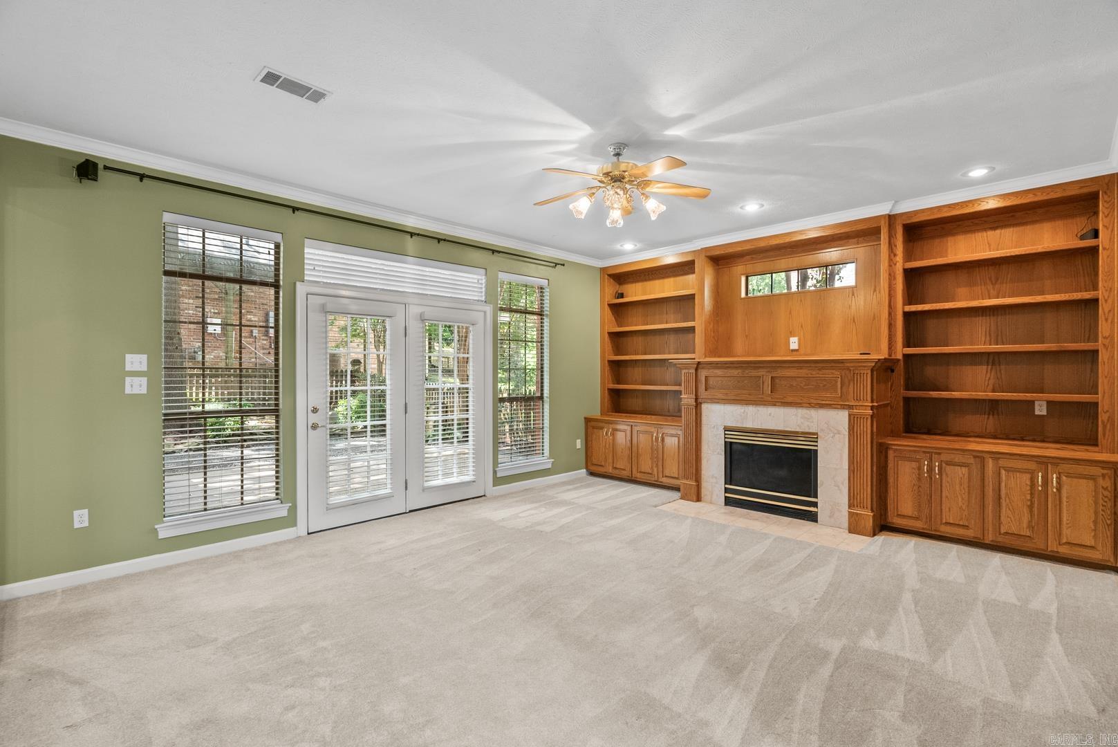 COUNTRY CLUB OF ARK THE - Residential