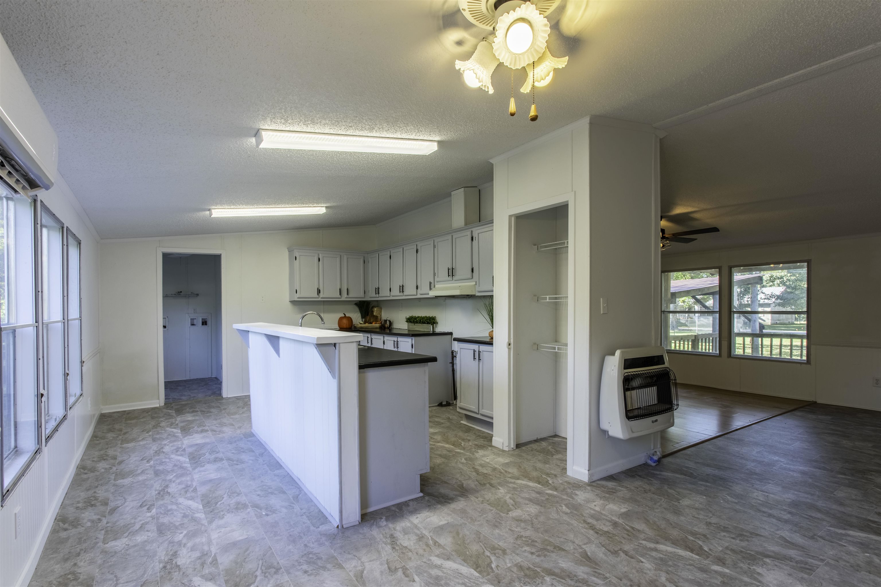 REYNO TOWN - Residential