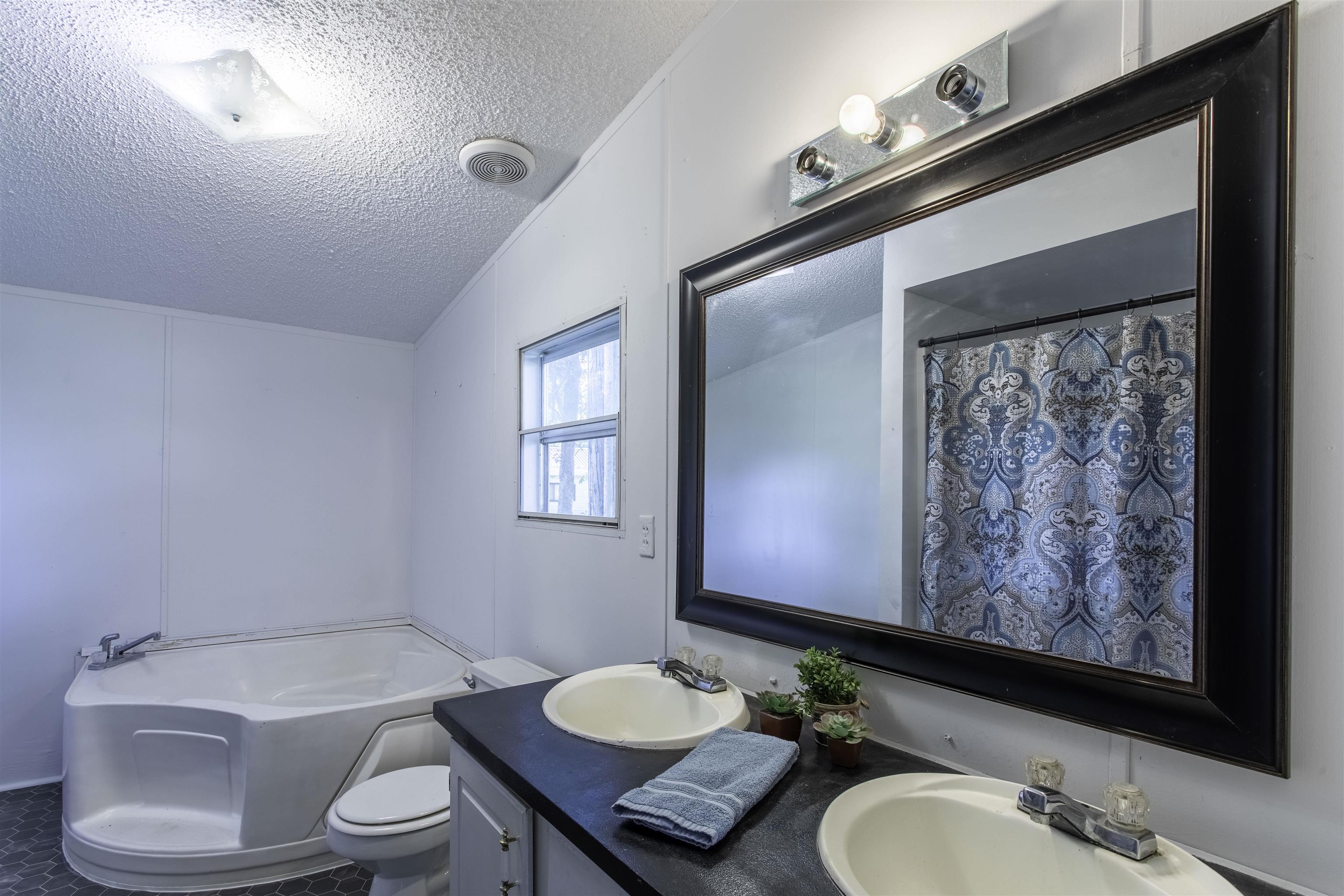 REYNO TOWN - Residential