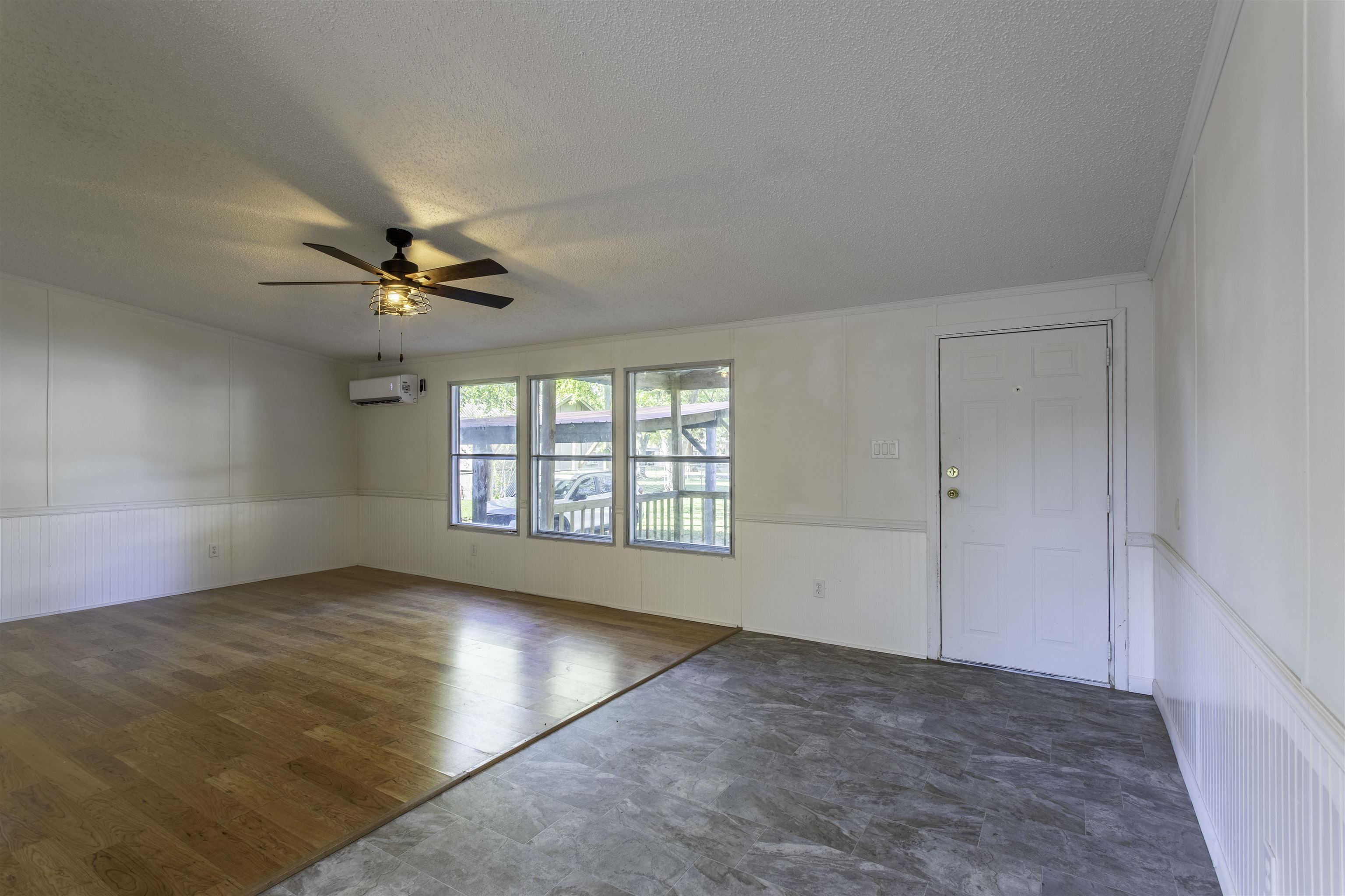 REYNO TOWN - Residential