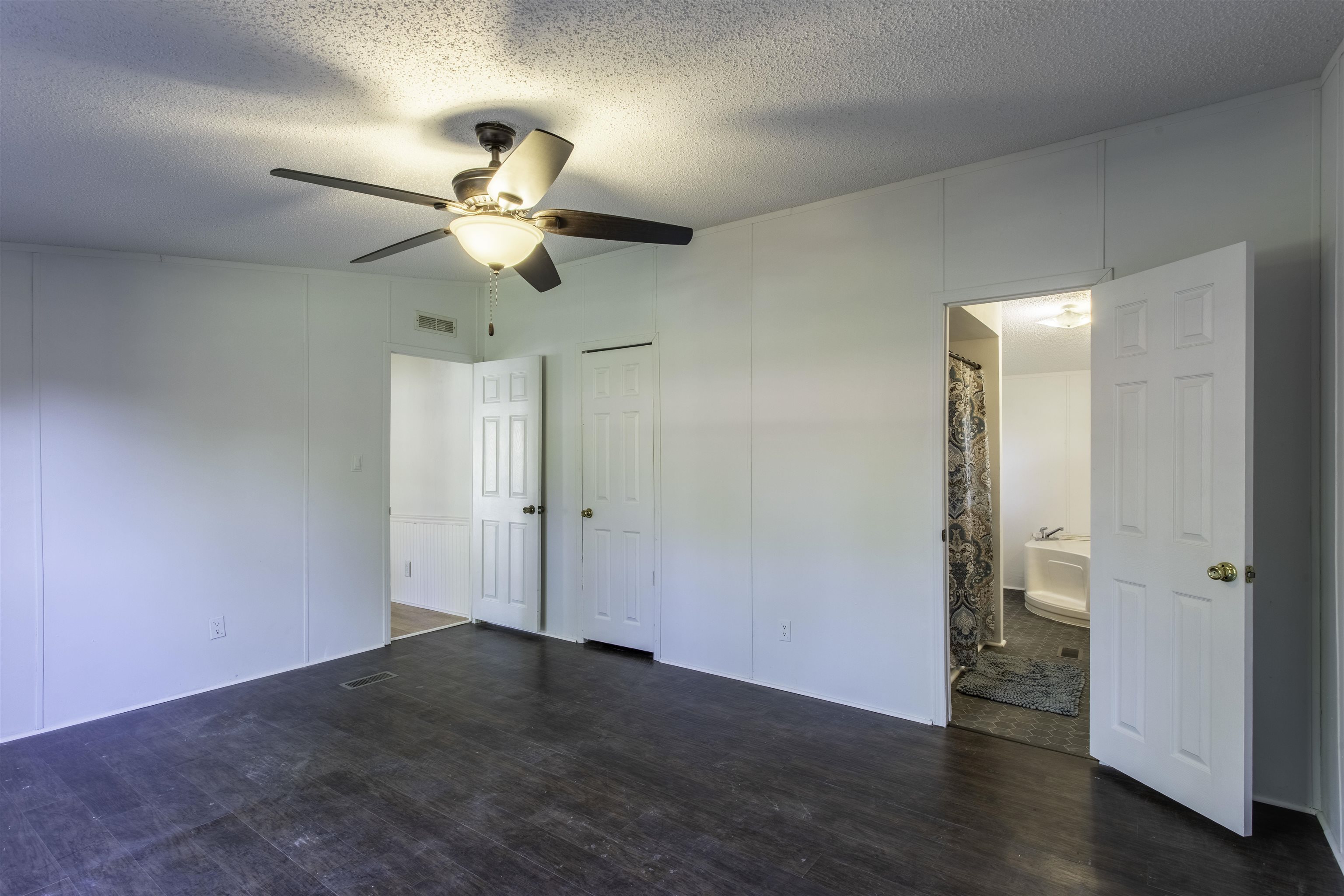 REYNO TOWN - Residential