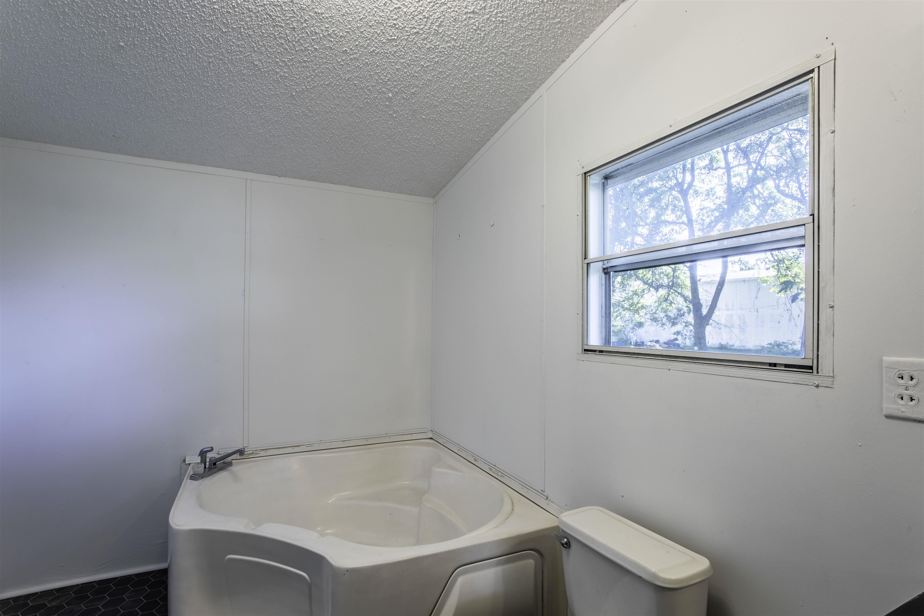 REYNO TOWN - Residential