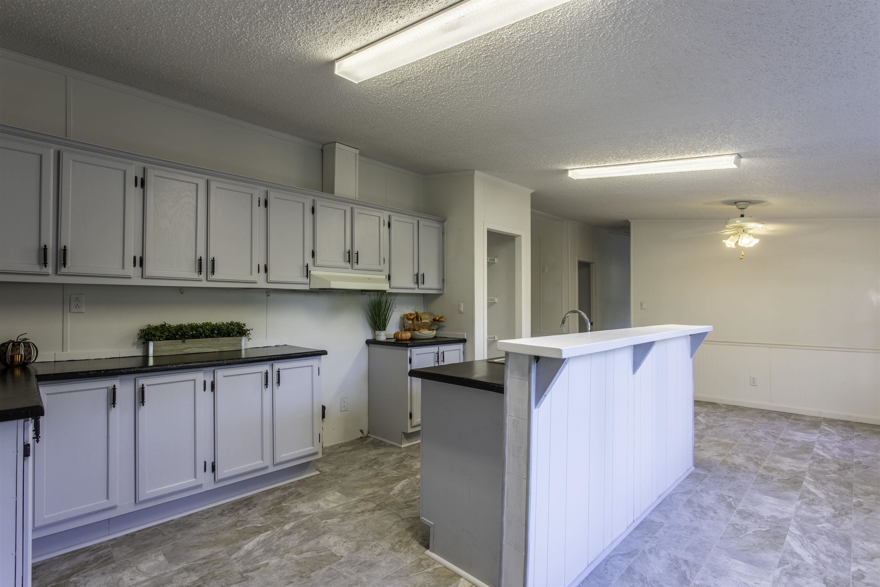 REYNO TOWN - Residential