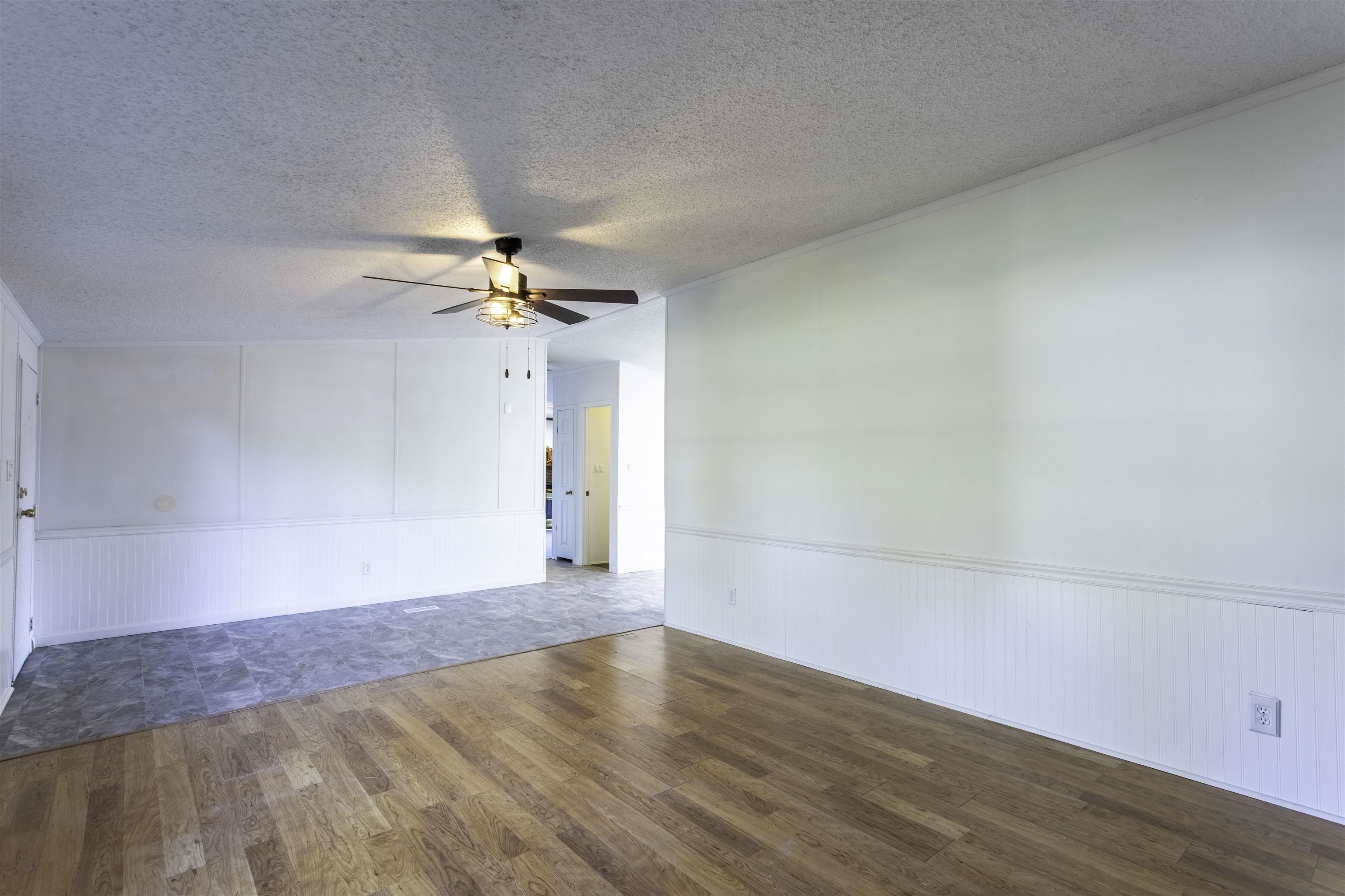 REYNO TOWN - Residential