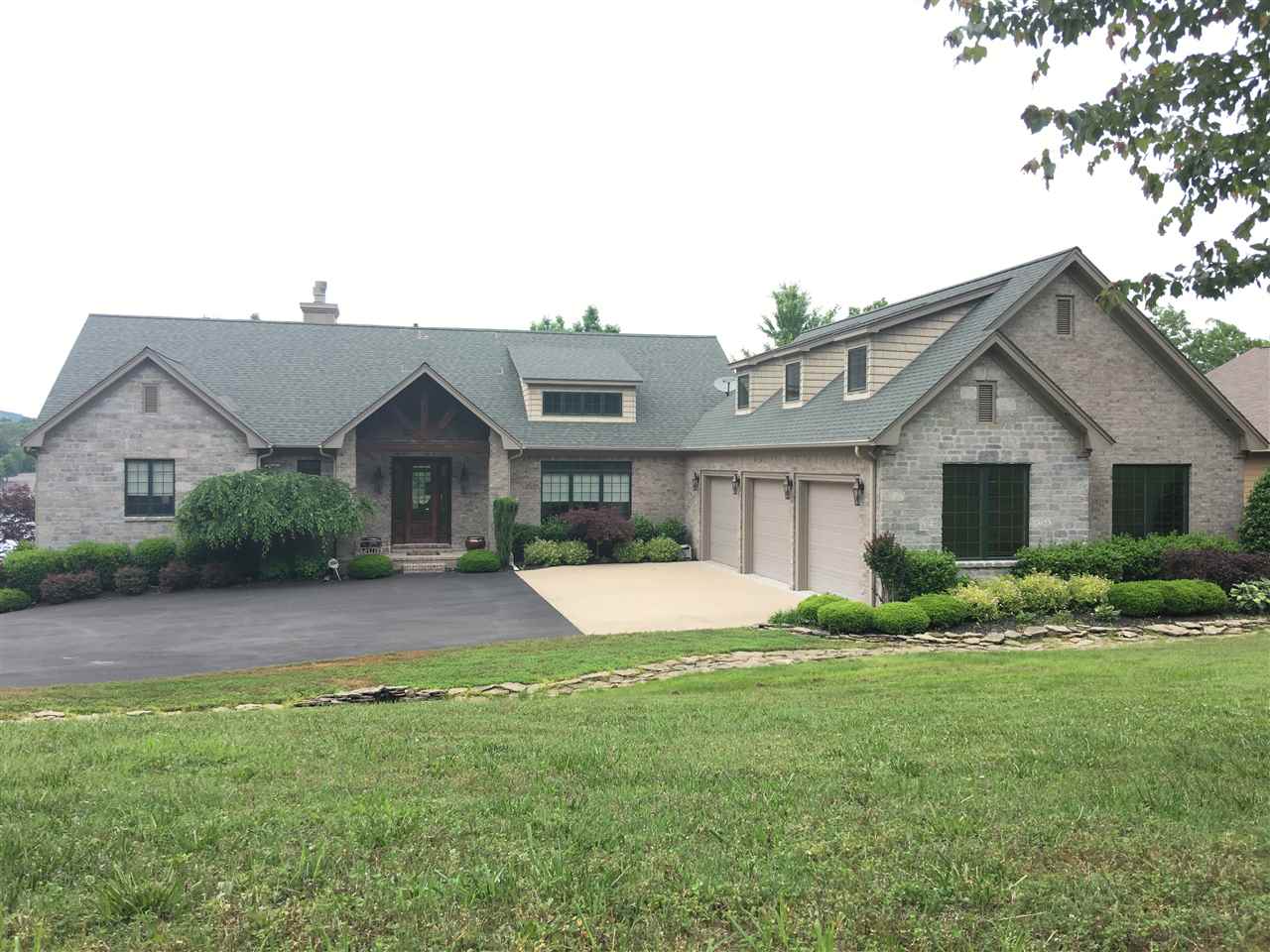 SKYPOINT ESTATES - Residential
