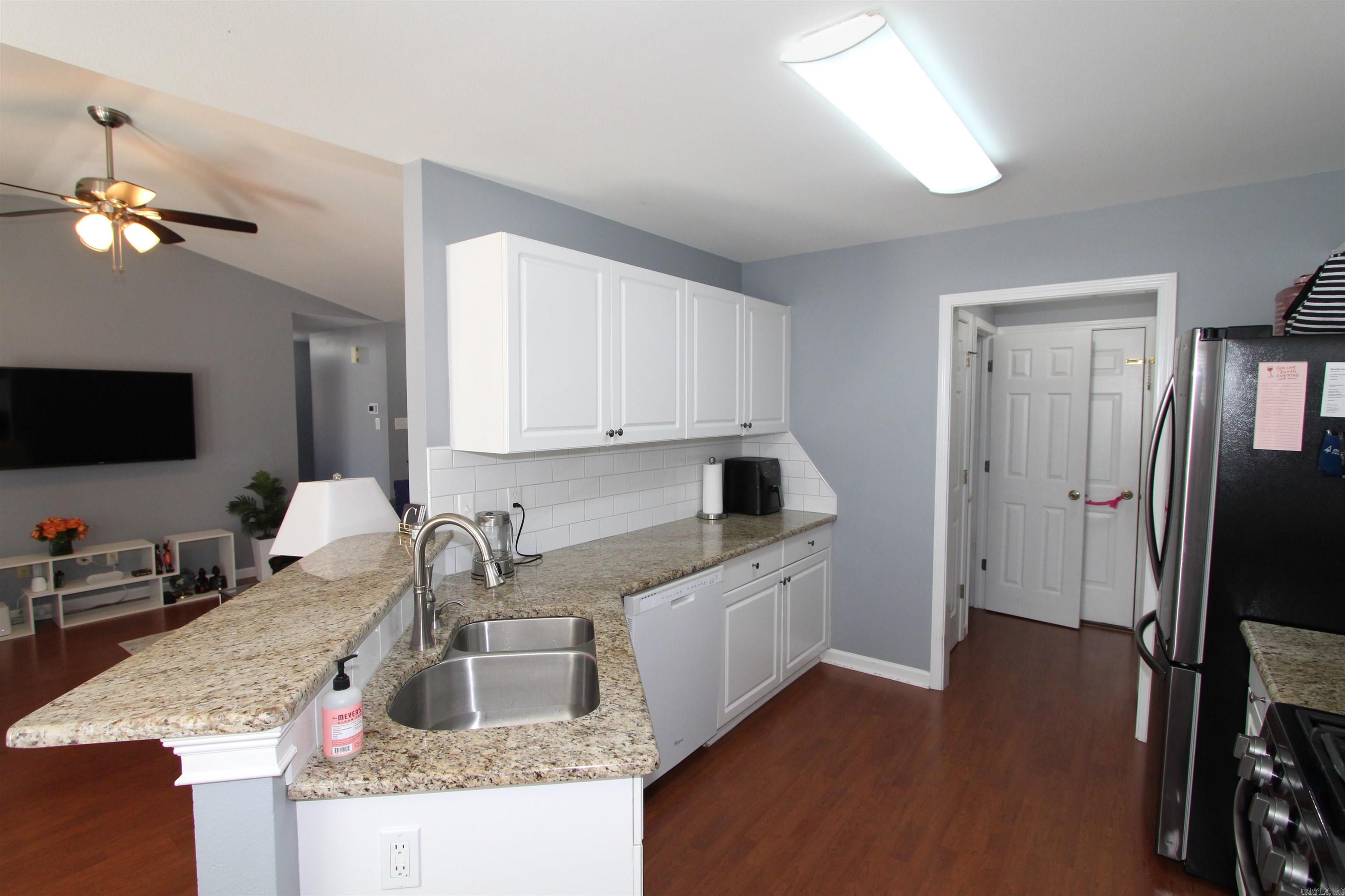 MEADOW RIDGE ADDN - Residential