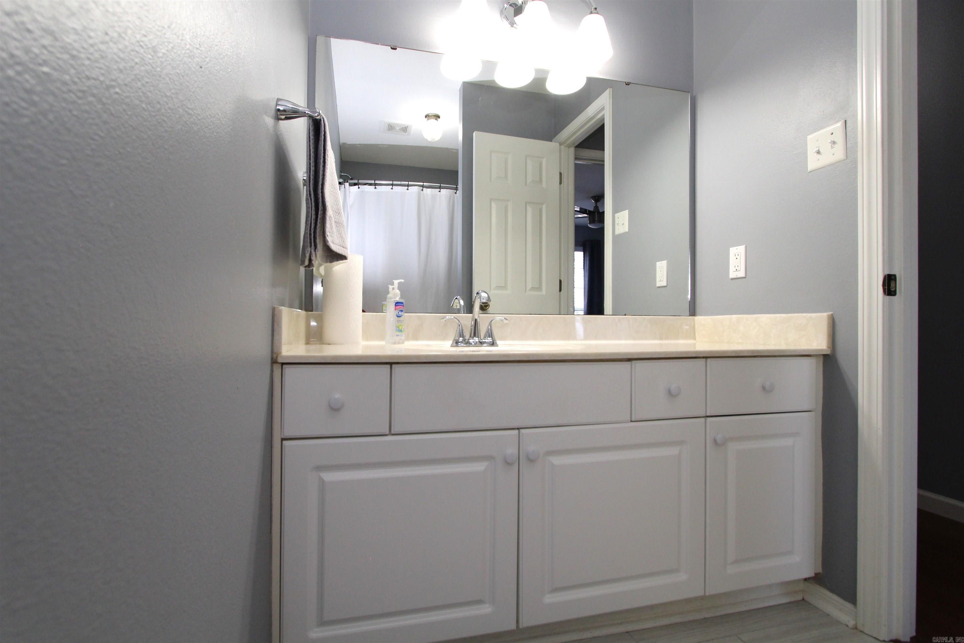 MEADOW RIDGE ADDN - Residential