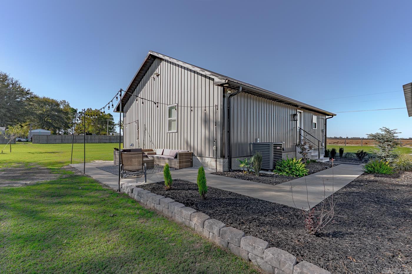 Metes & Bounds - Residential