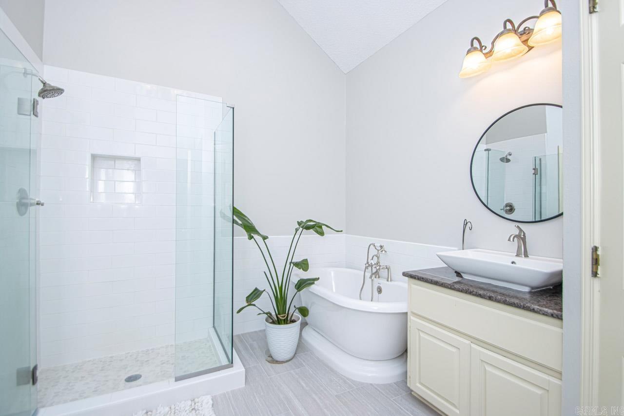 Riverland II - Residential