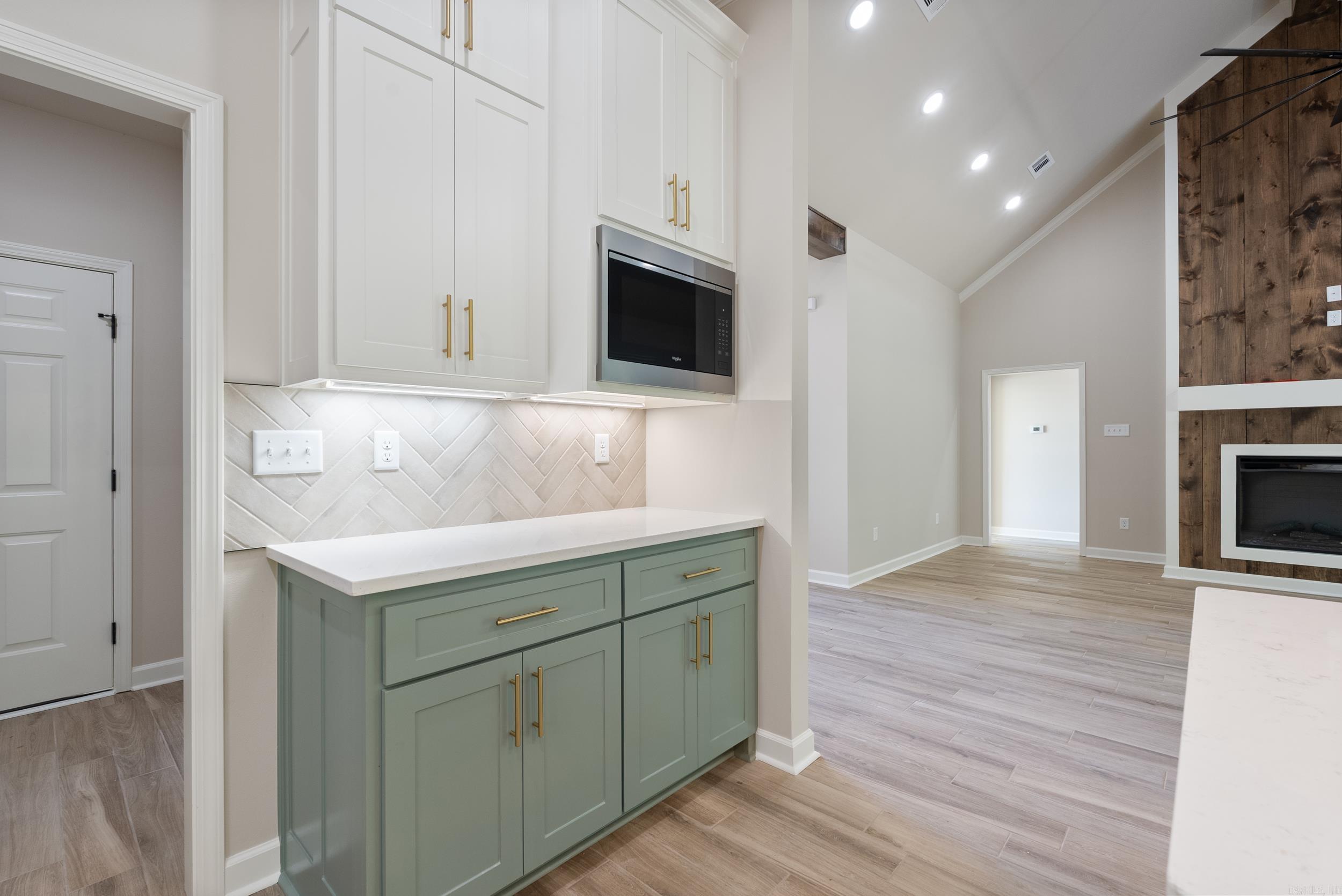 MOUNT TABOR ESTATES - Residential