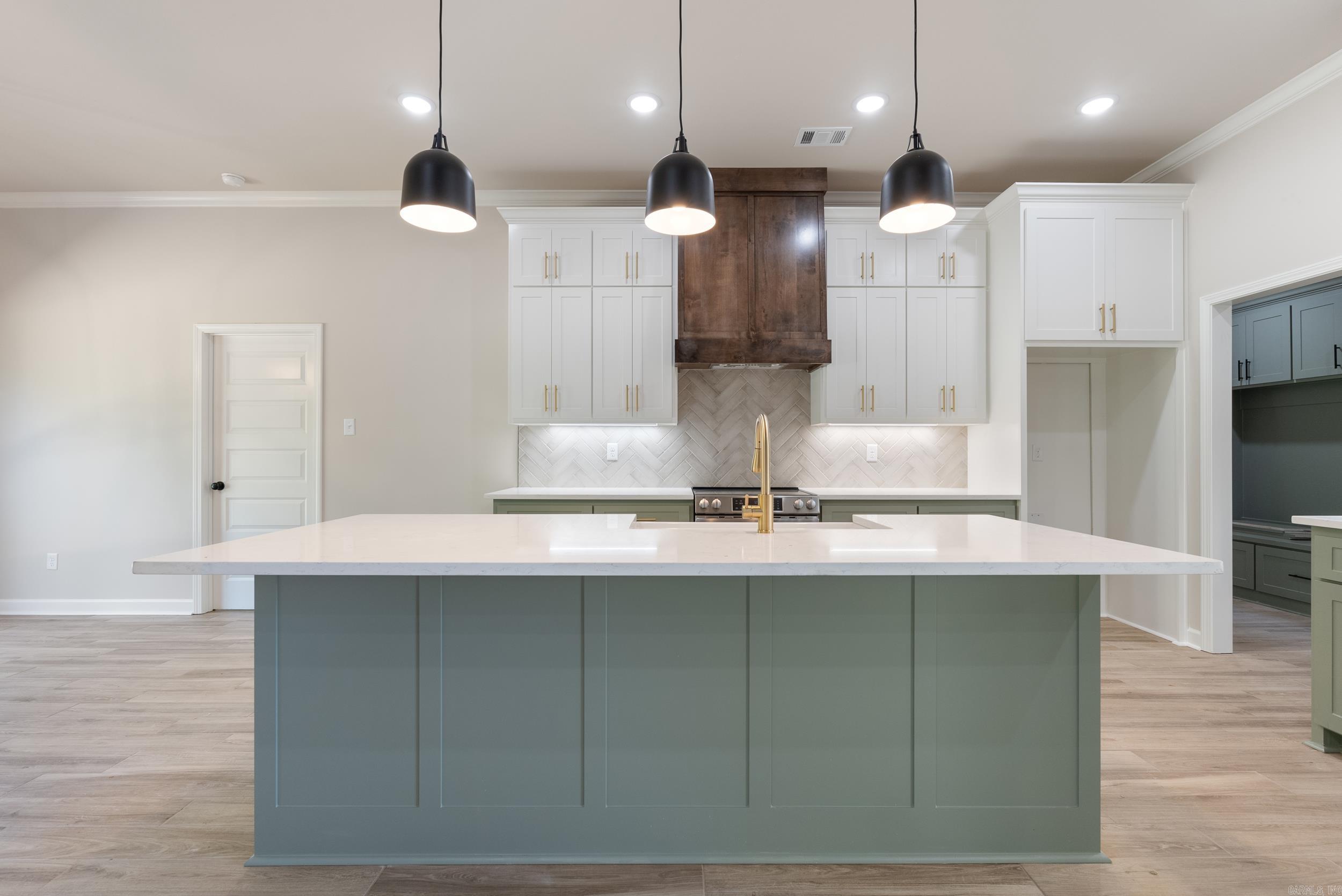 MOUNT TABOR ESTATES - Residential