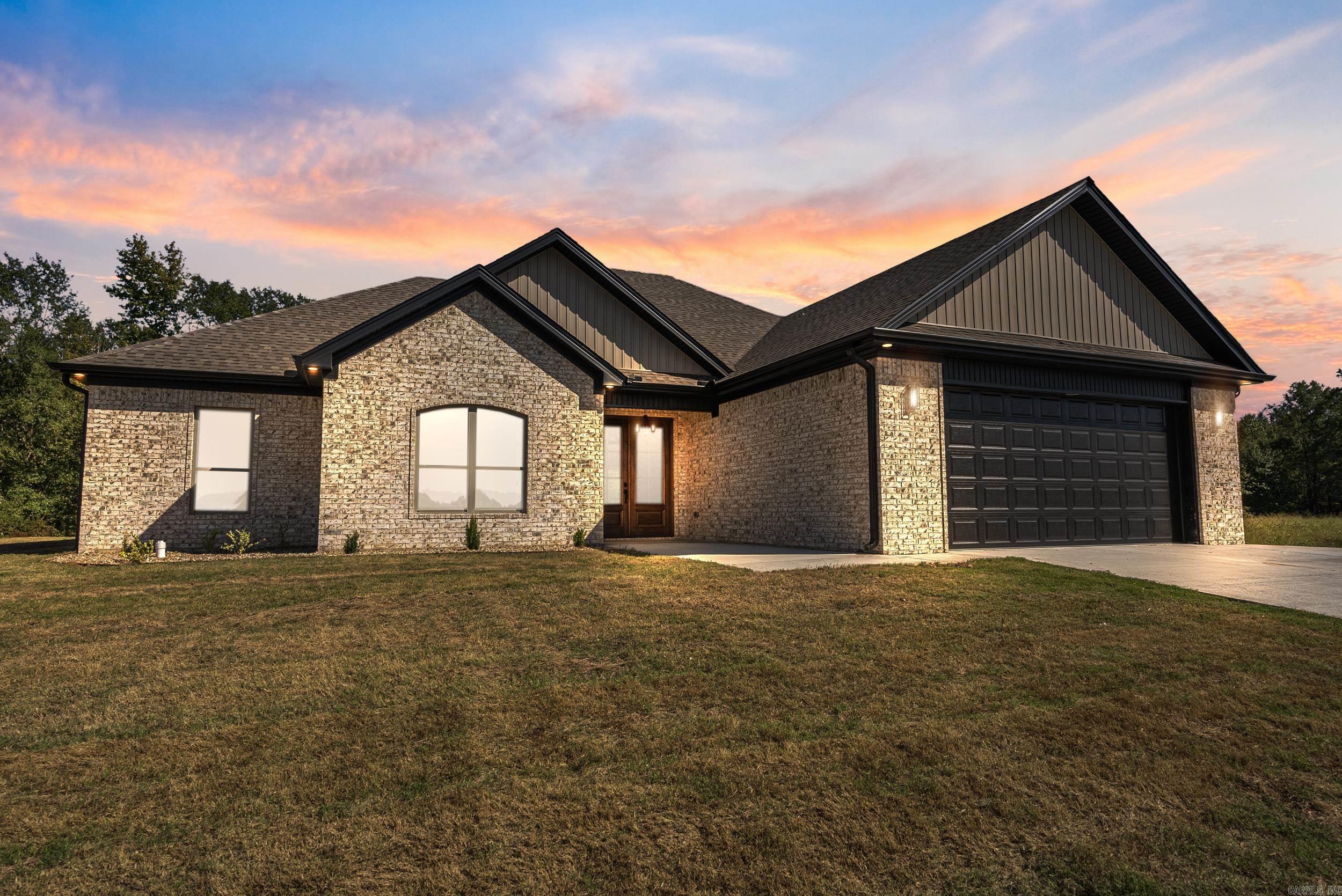 MOUNT TABOR ESTATES - Residential