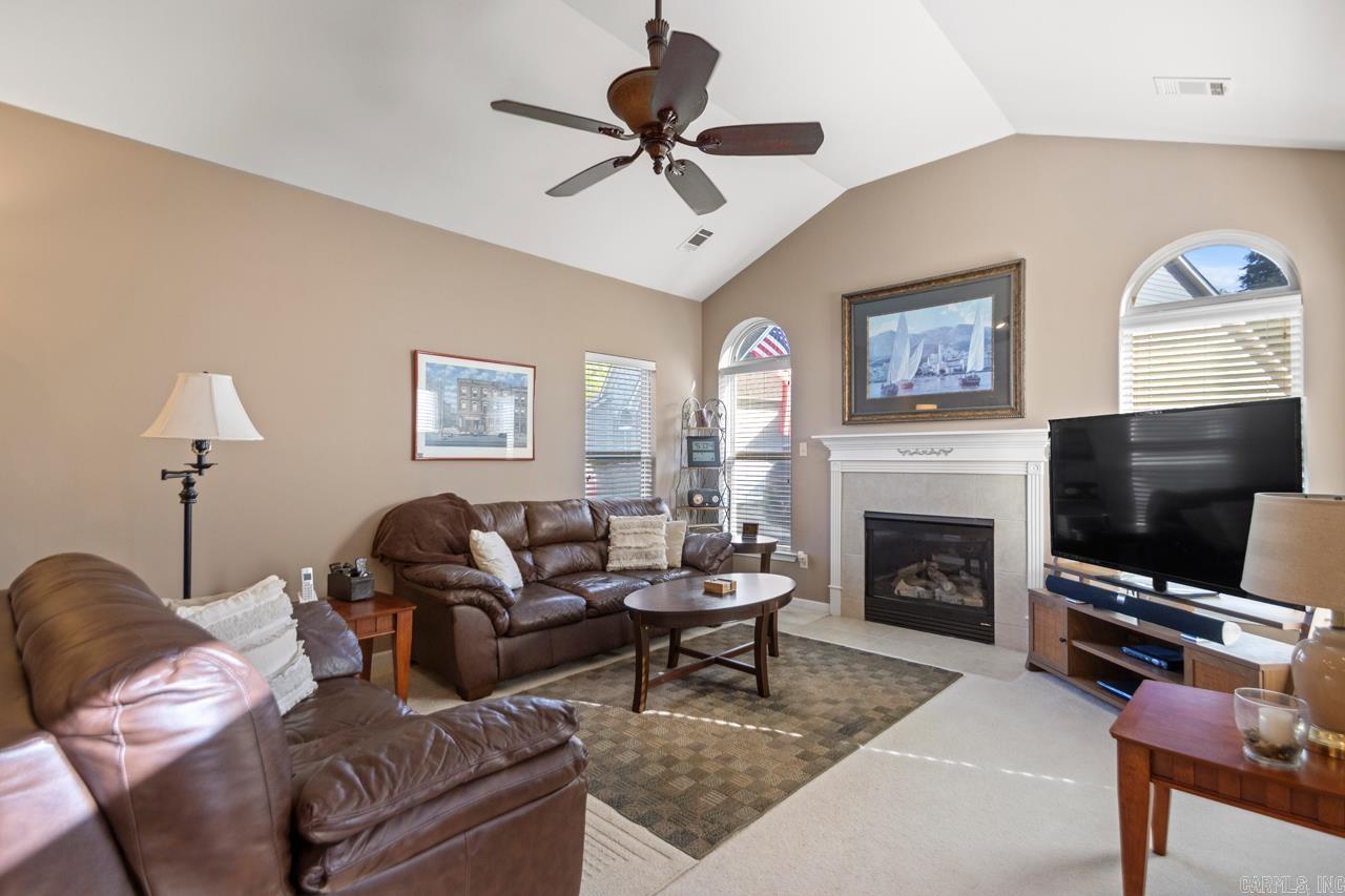 MOUNTAIN TERRACE ESTATES TOWNHOM - Residential