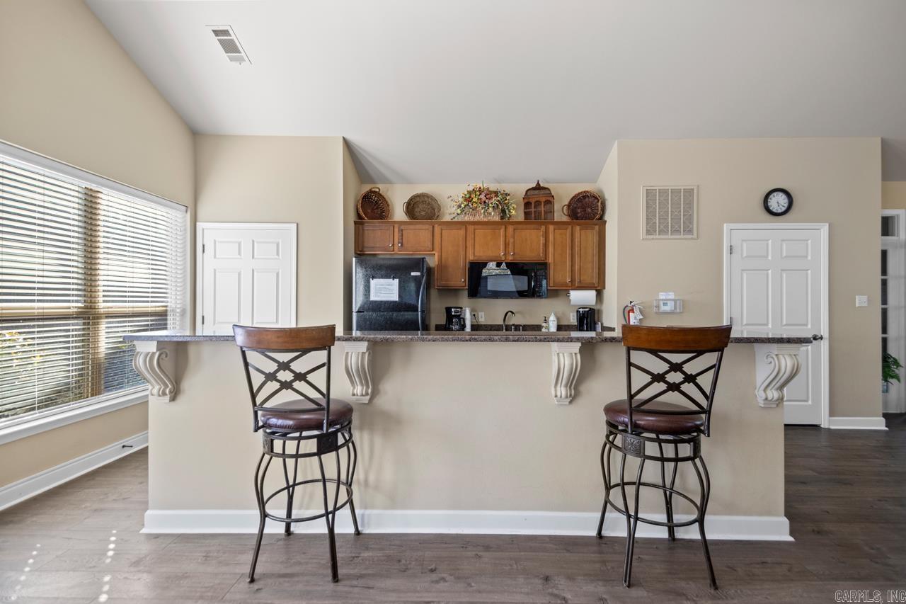 MOUNTAIN TERRACE ESTATES TOWNHOM - Residential