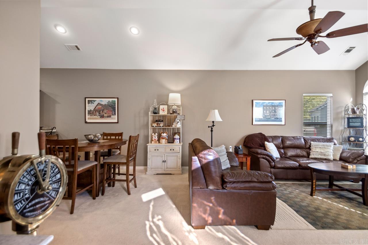 MOUNTAIN TERRACE ESTATES TOWNHOM - Residential