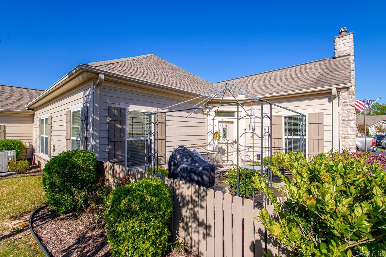 MOUNTAIN TERRACE ESTATES TOWNHOM - Residential