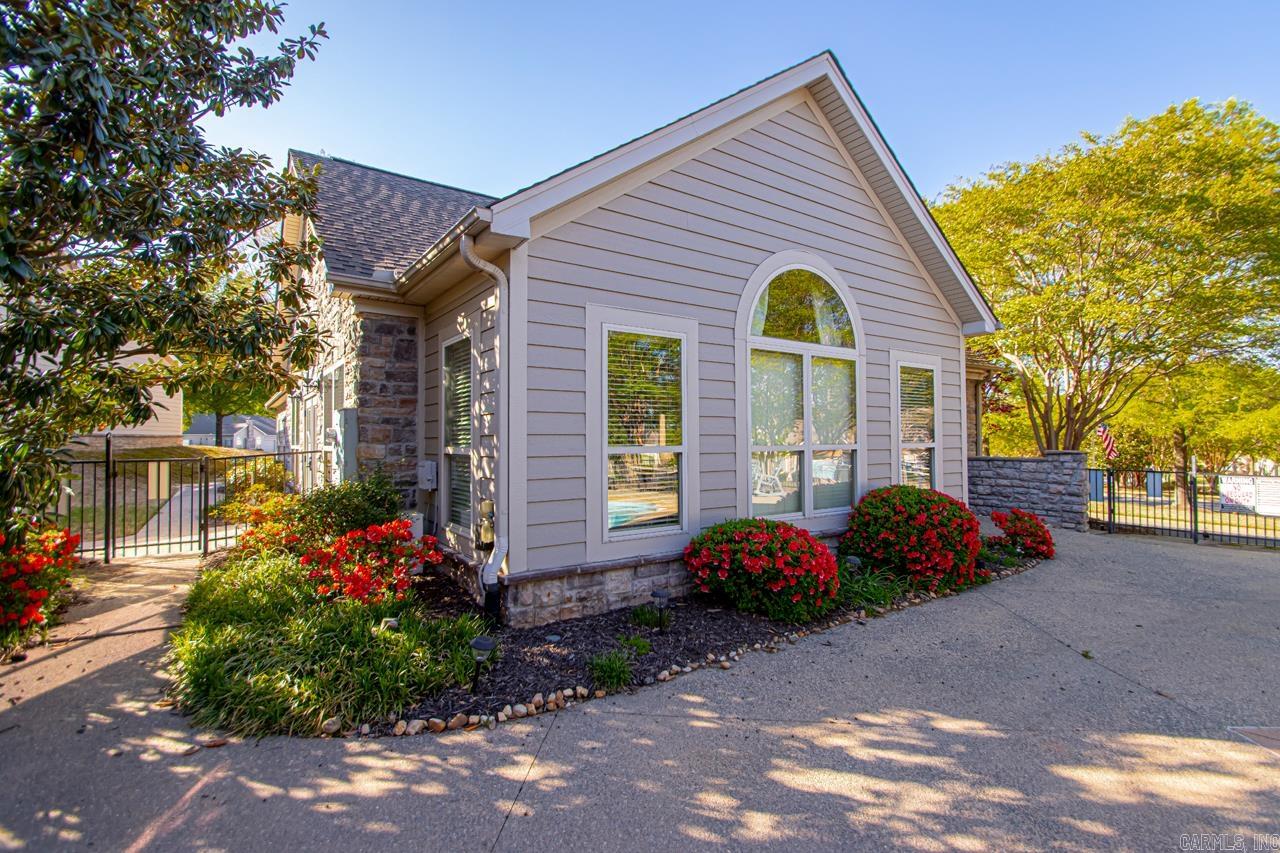 MOUNTAIN TERRACE ESTATES TOWNHOM - Residential