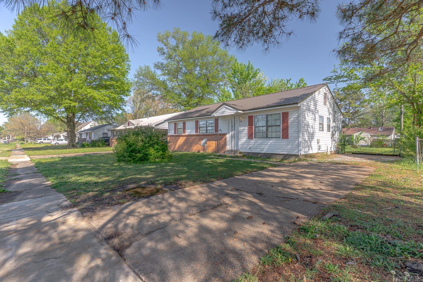 FAIRVIEW ACRES - Residential