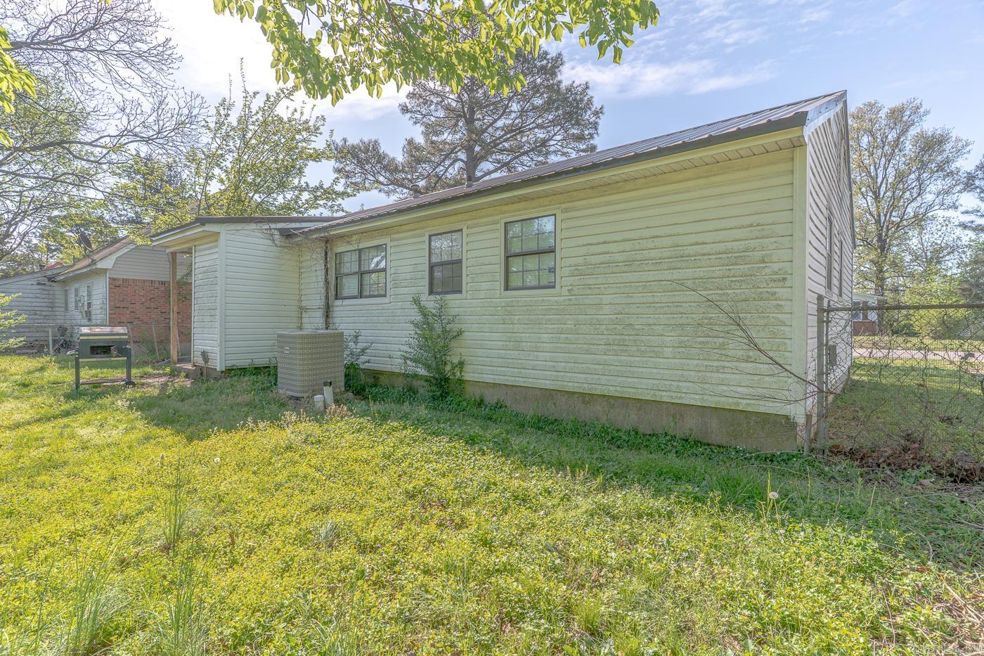 FAIRVIEW ACRES - Residential