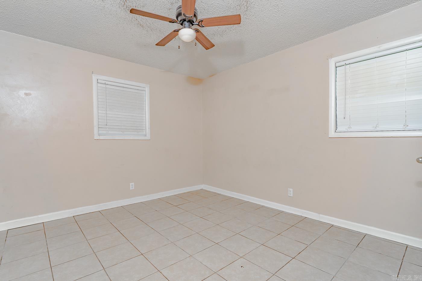 FAIRVIEW ACRES - Residential