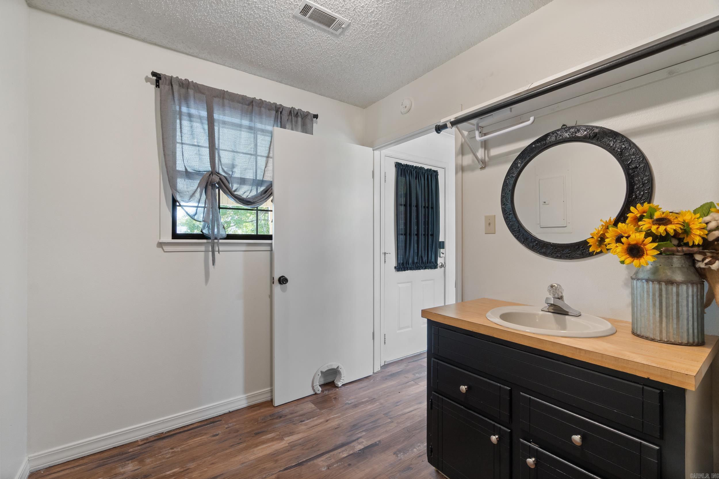Bushland Acres - Residential