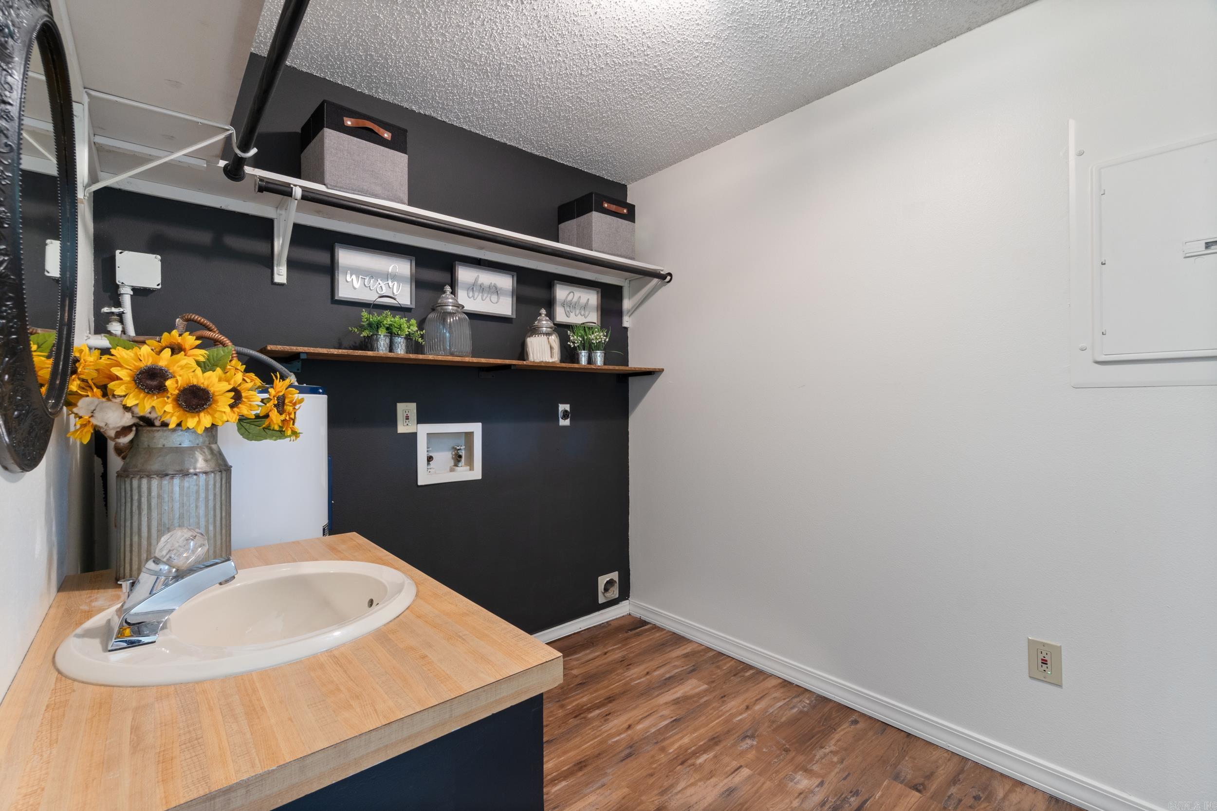 Bushland Acres - Residential