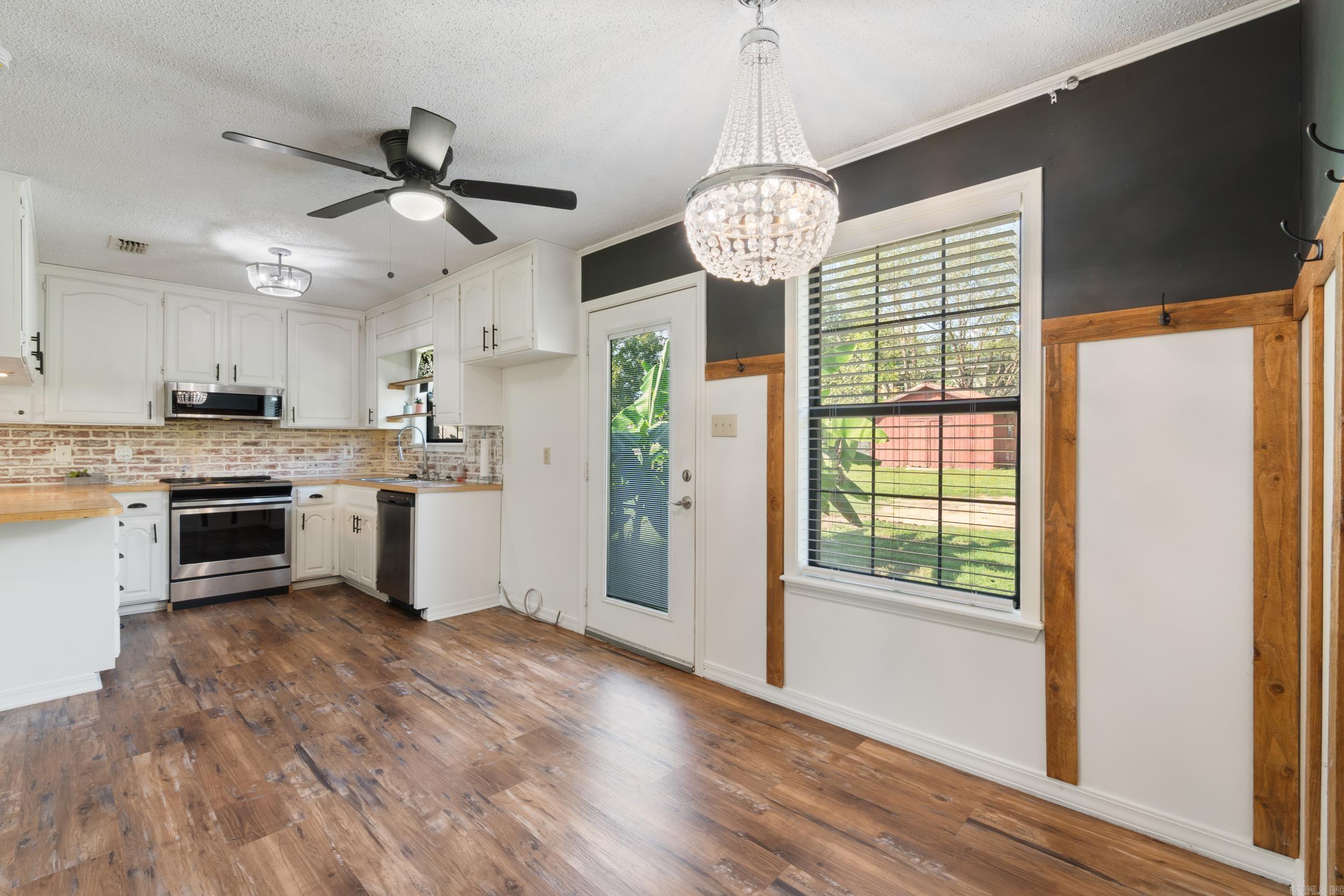 Bushland Acres - Residential