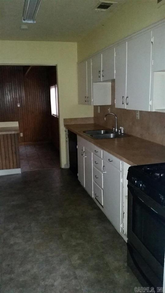 College Terrace - Residential Lease