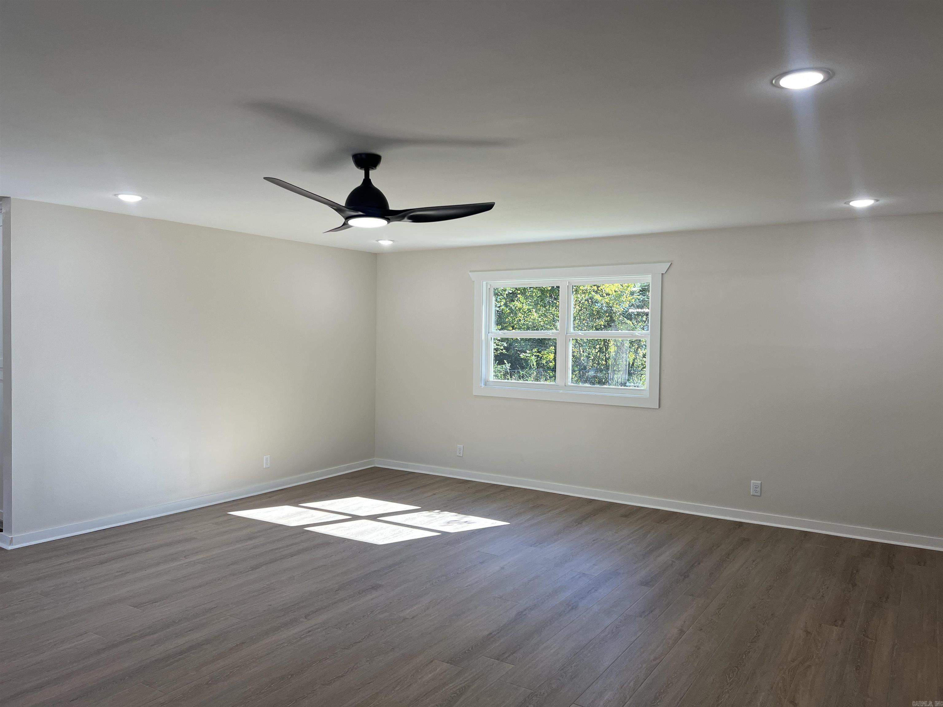 JAMESTOWN SOUTH - Residential