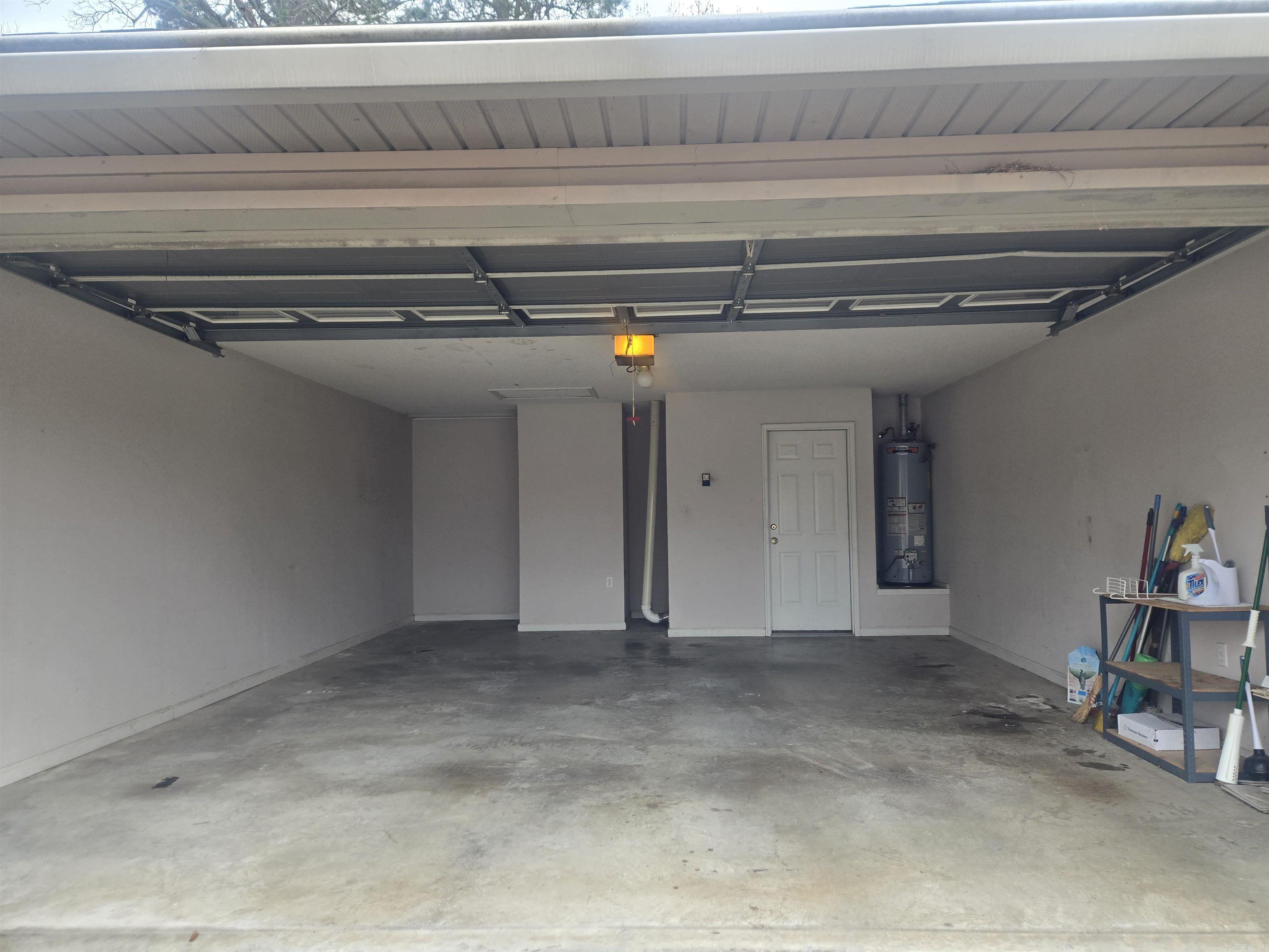 NORTHRIDGE - Residential