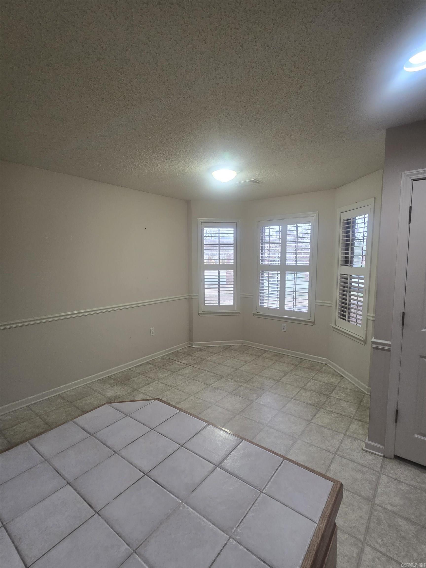 NORTHRIDGE - Residential