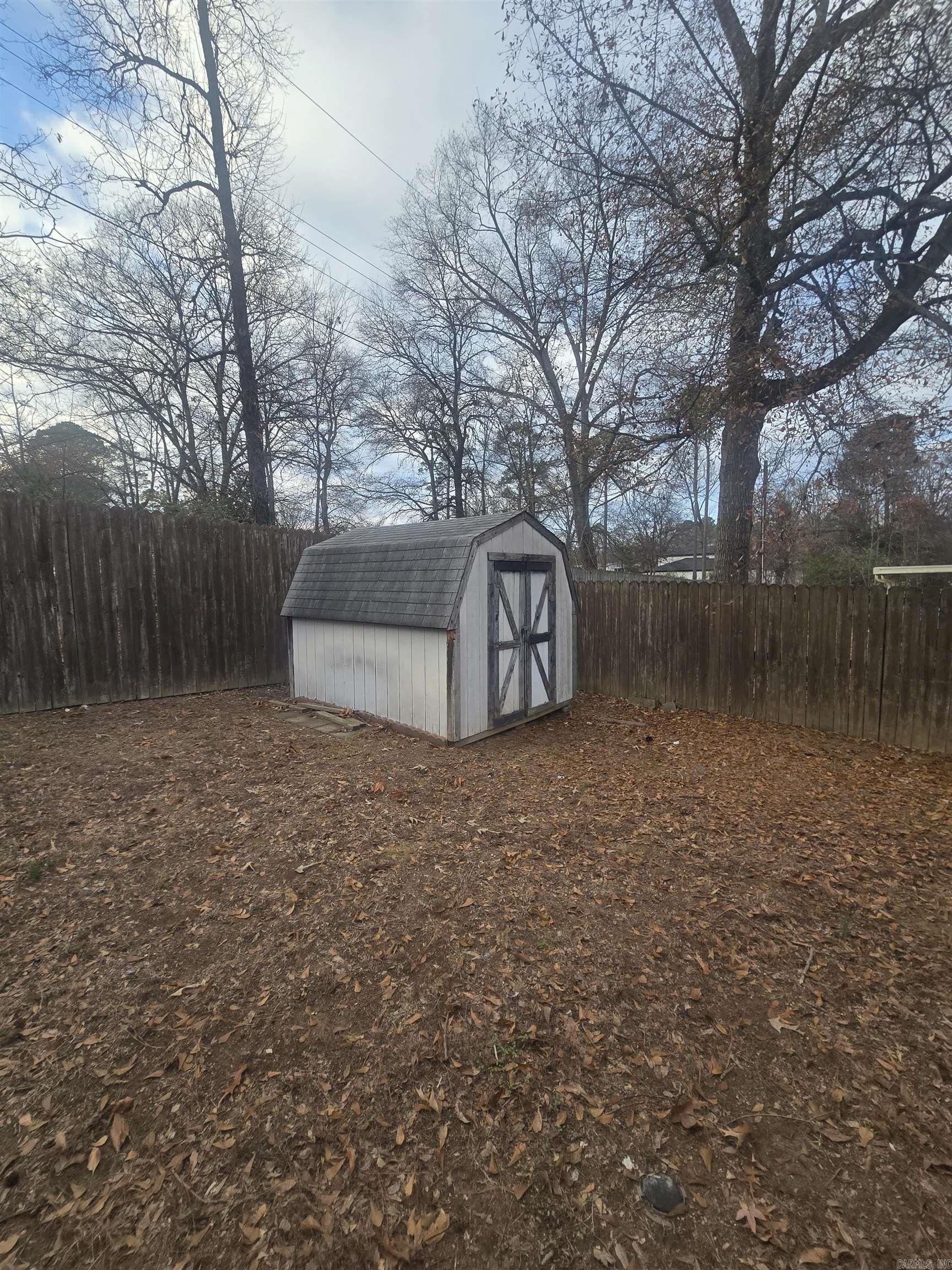 NORTHRIDGE - Residential