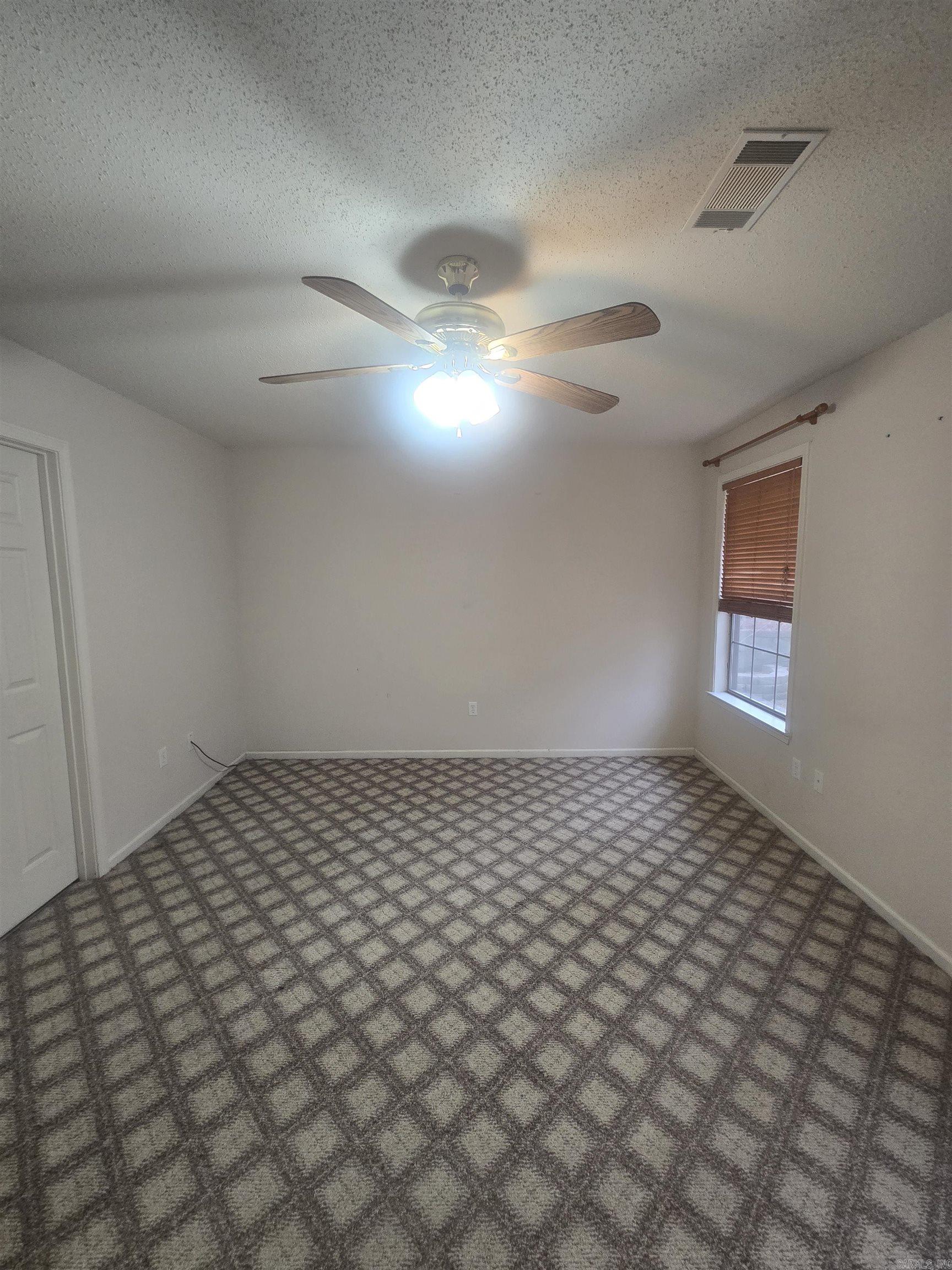 NORTHRIDGE - Residential