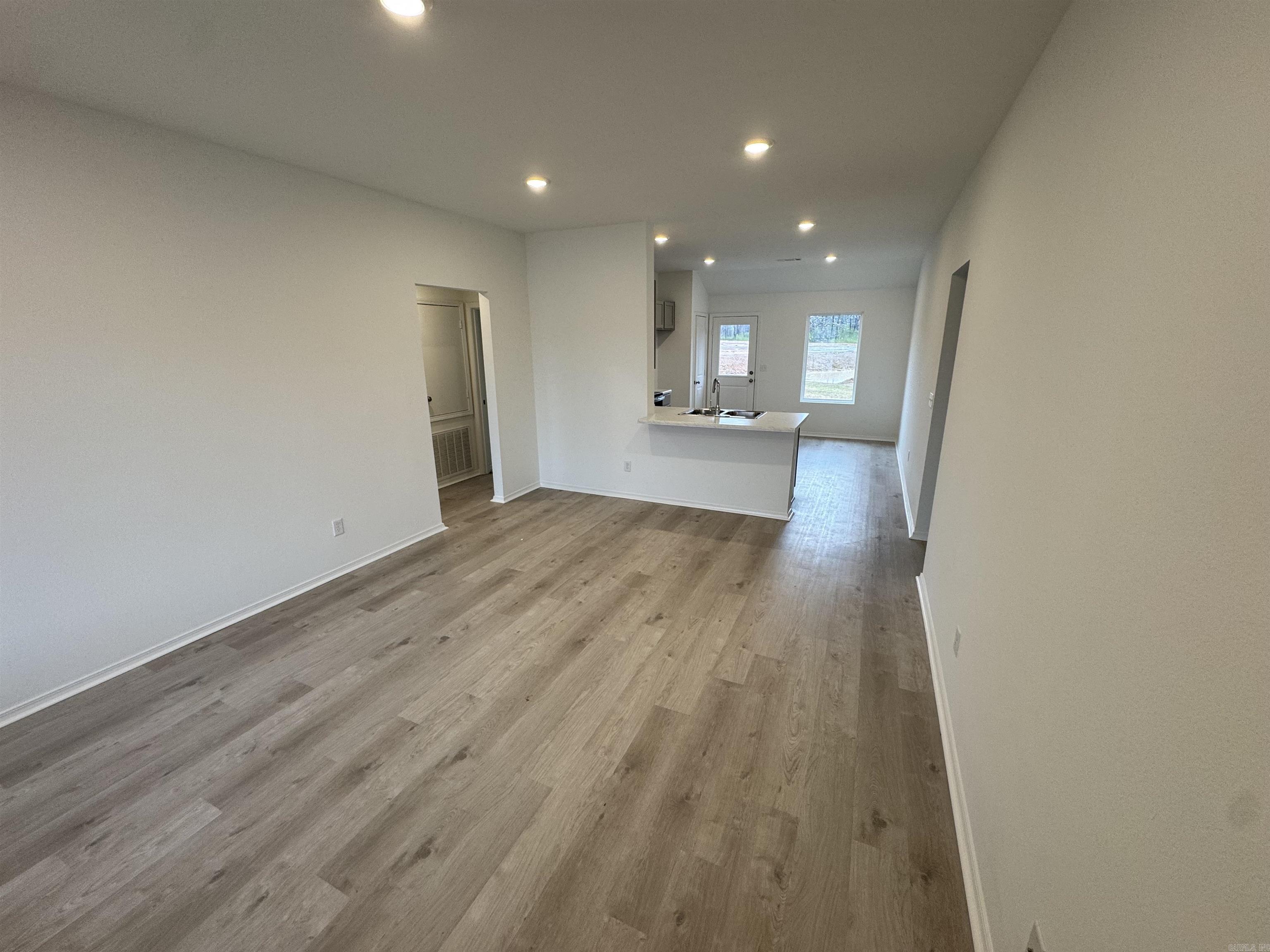 MIDLAND ESTATES PHASE 1 - Residential