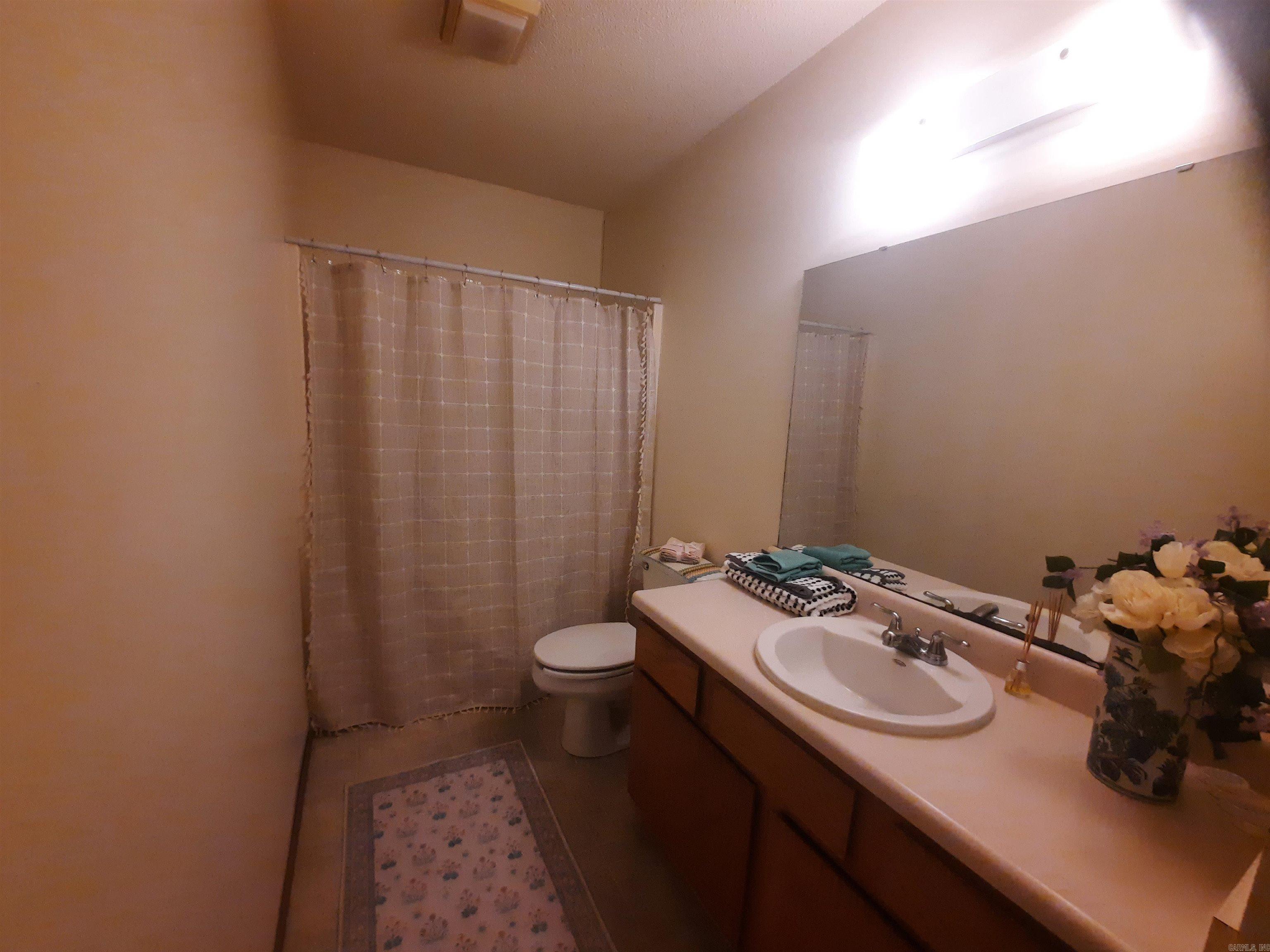 LANCASTER WESTERN - Residential