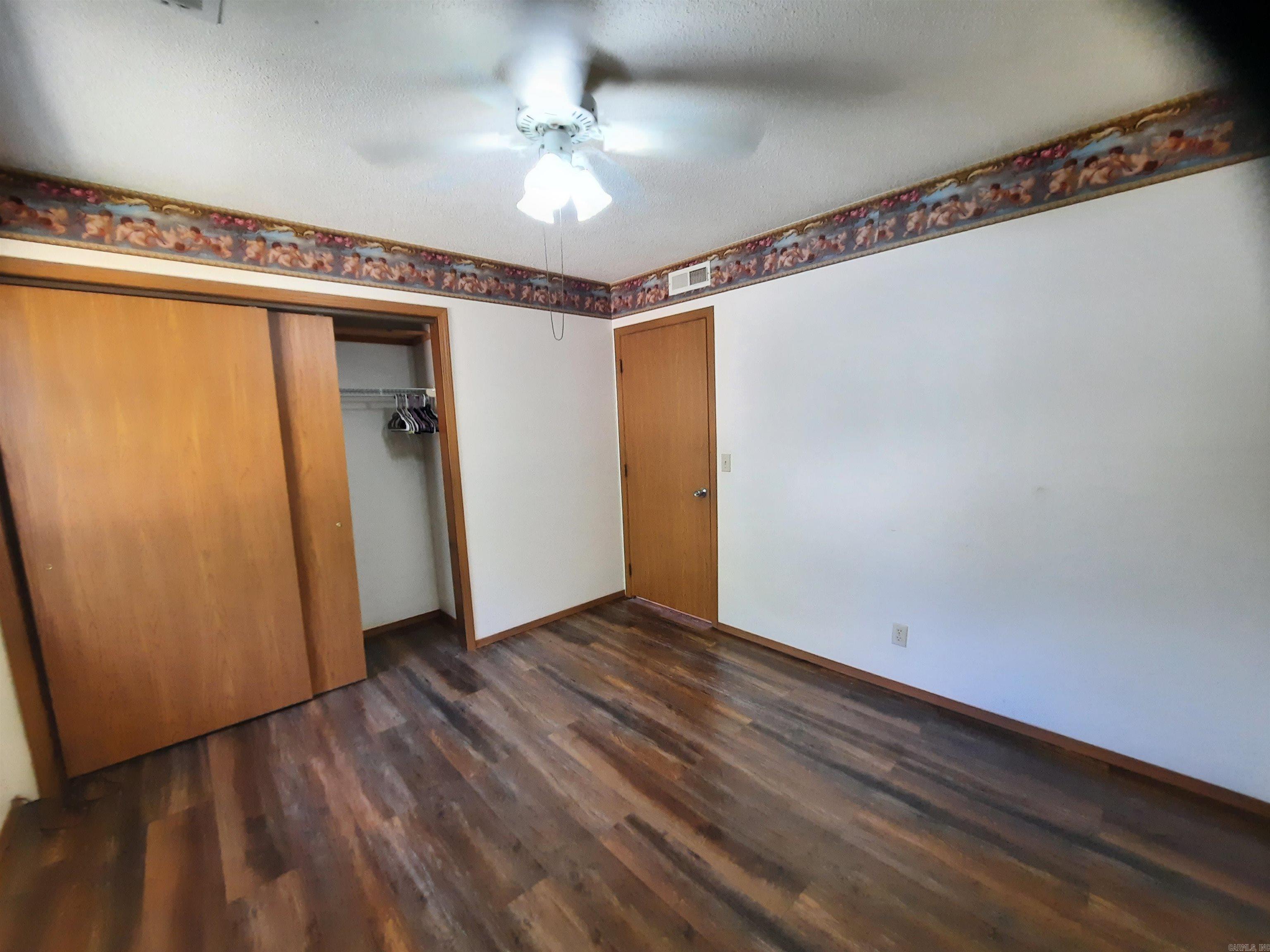 LANCASTER WESTERN - Residential