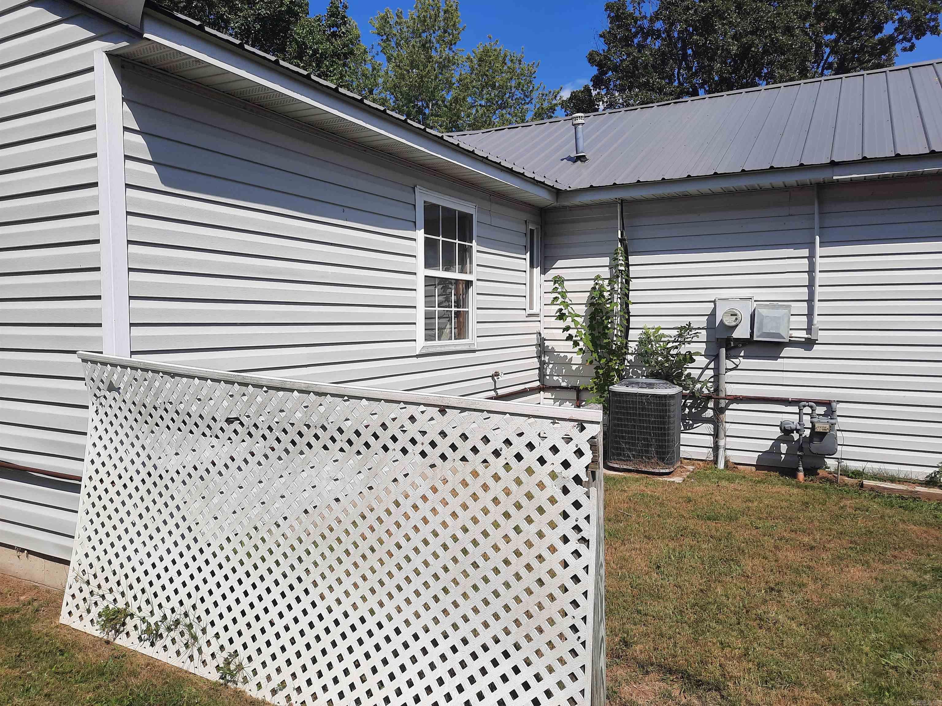 LANCASTER WESTERN - Residential