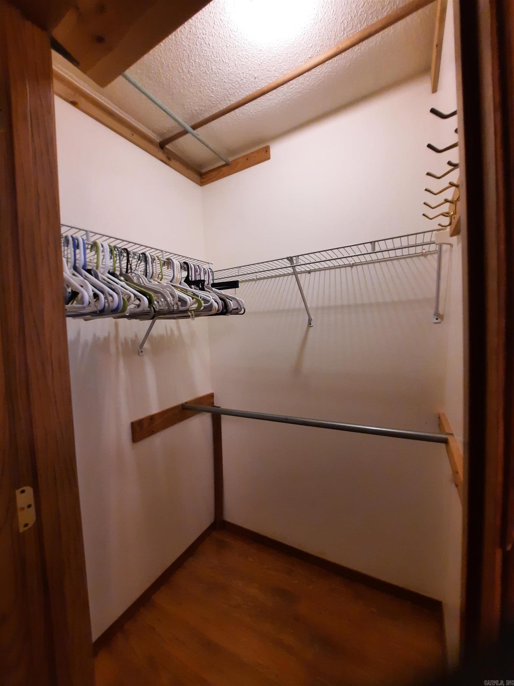 LANCASTER WESTERN - Residential