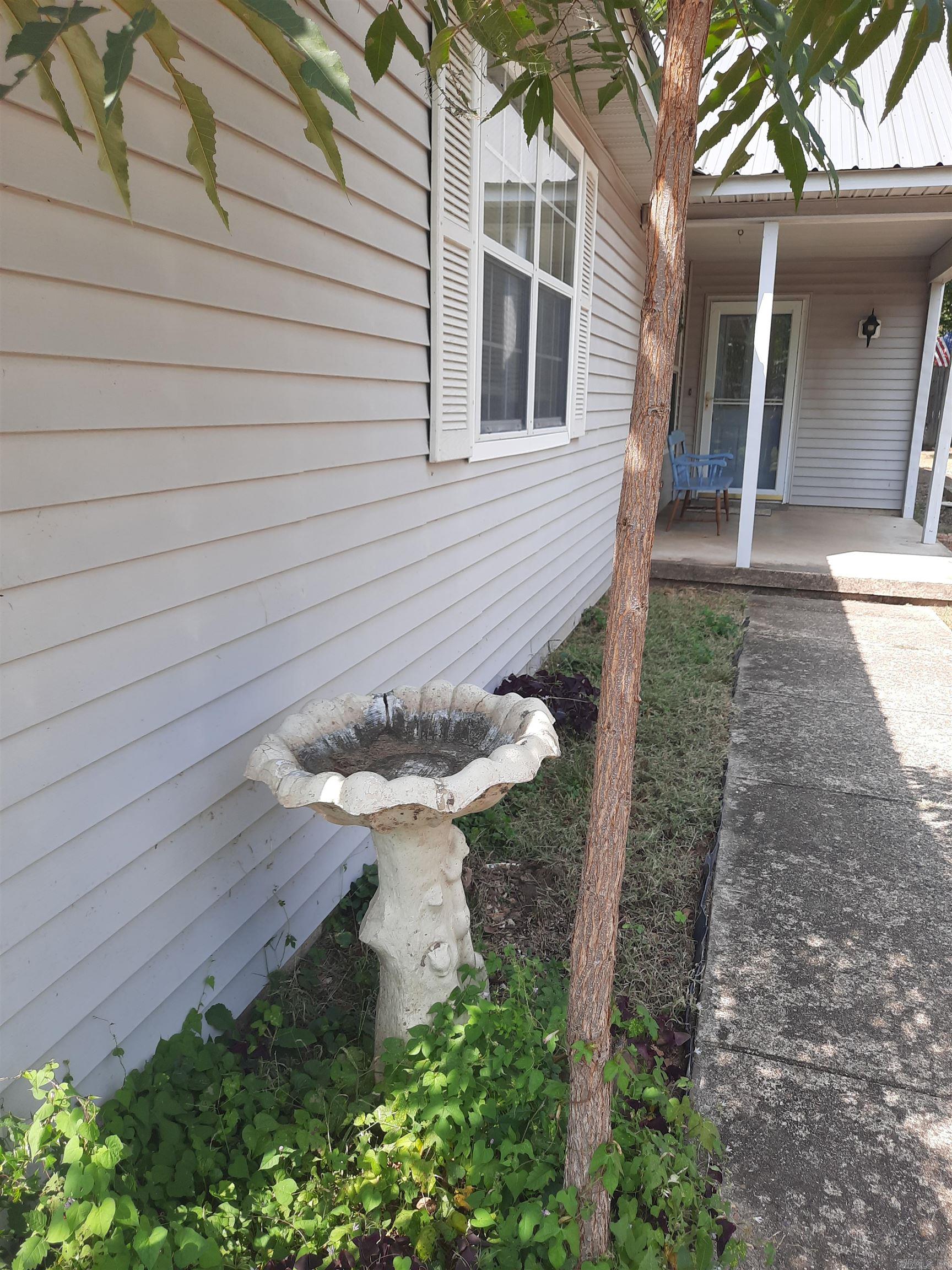 LANCASTER WESTERN - Residential
