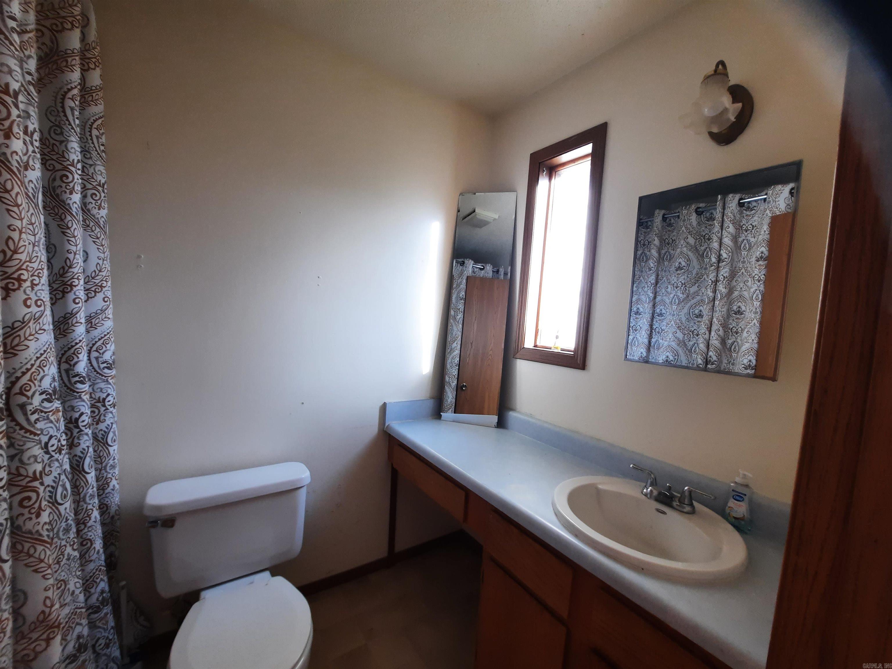 LANCASTER WESTERN - Residential