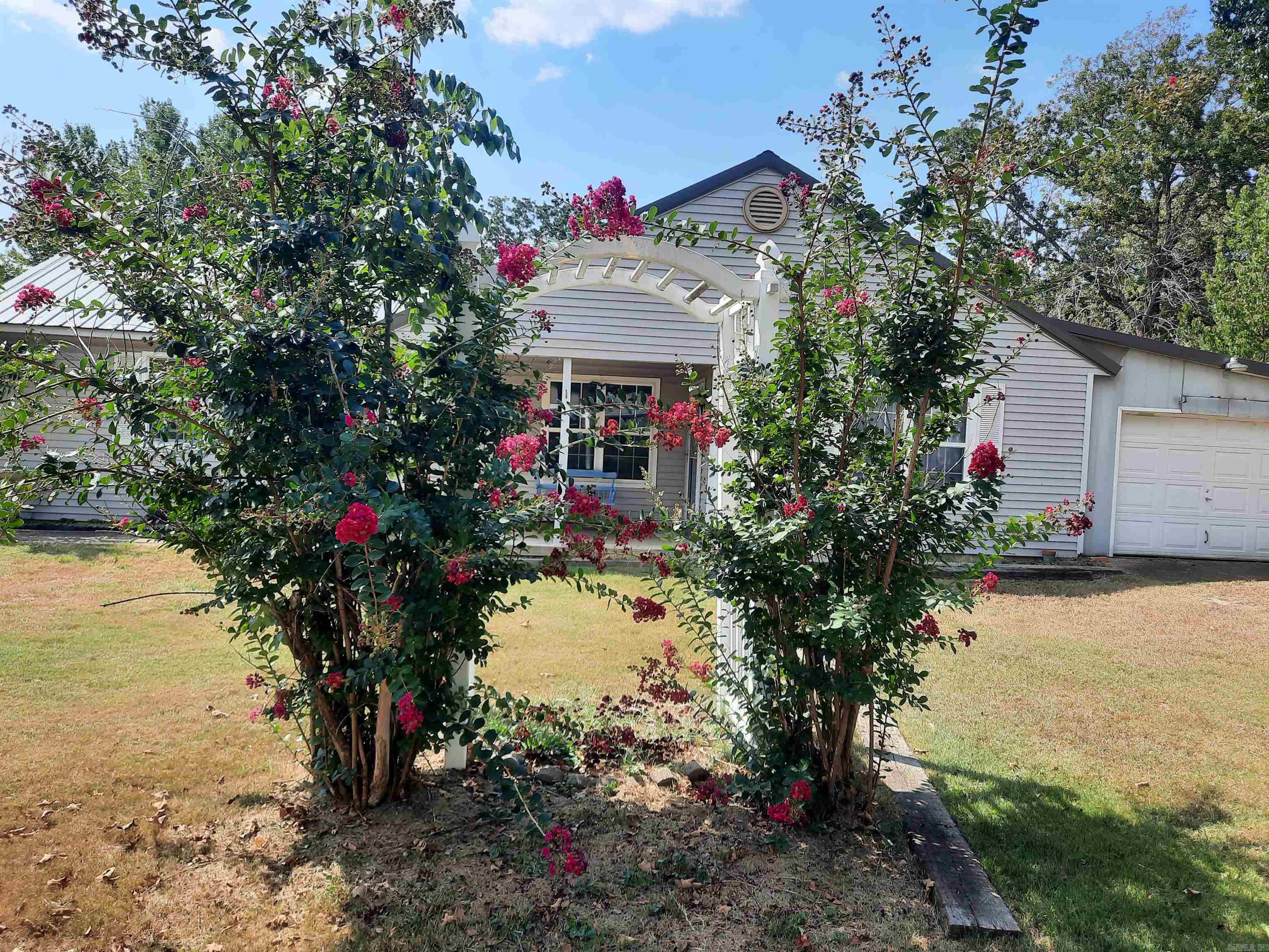 LANCASTER WESTERN - Residential