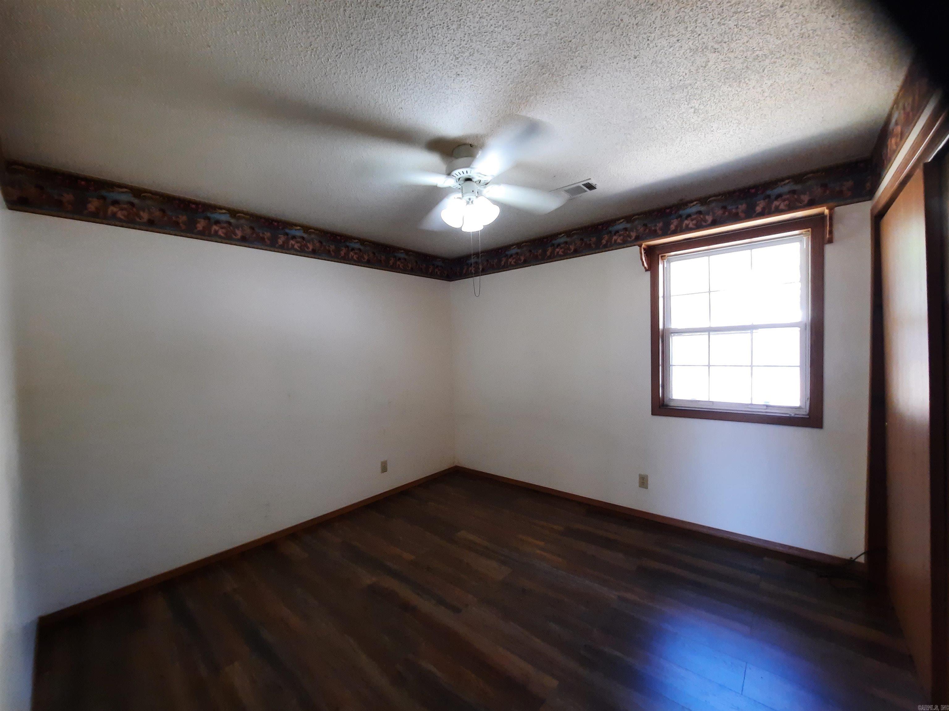 LANCASTER WESTERN - Residential