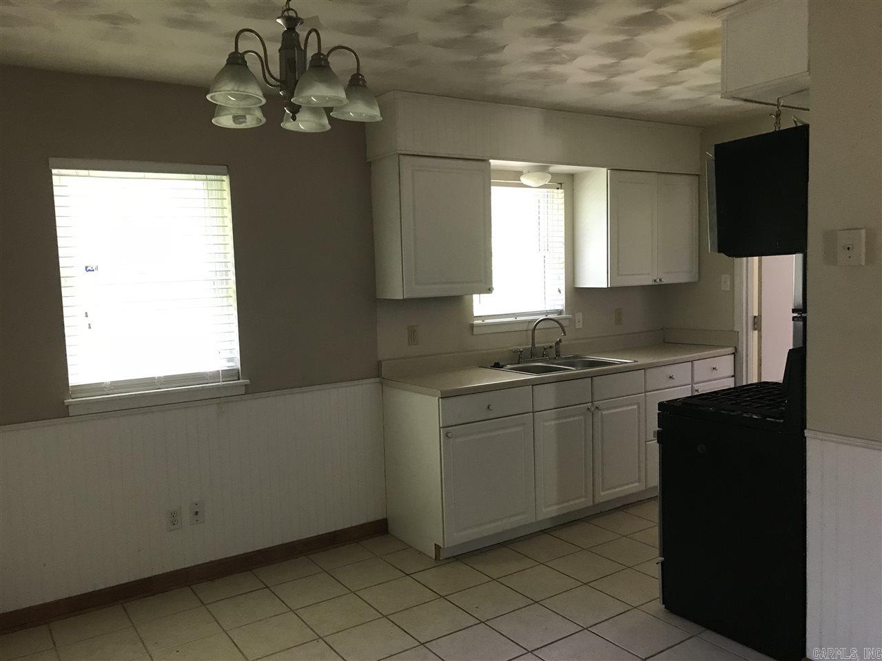Country Club to Jacksonville - Residential Lease