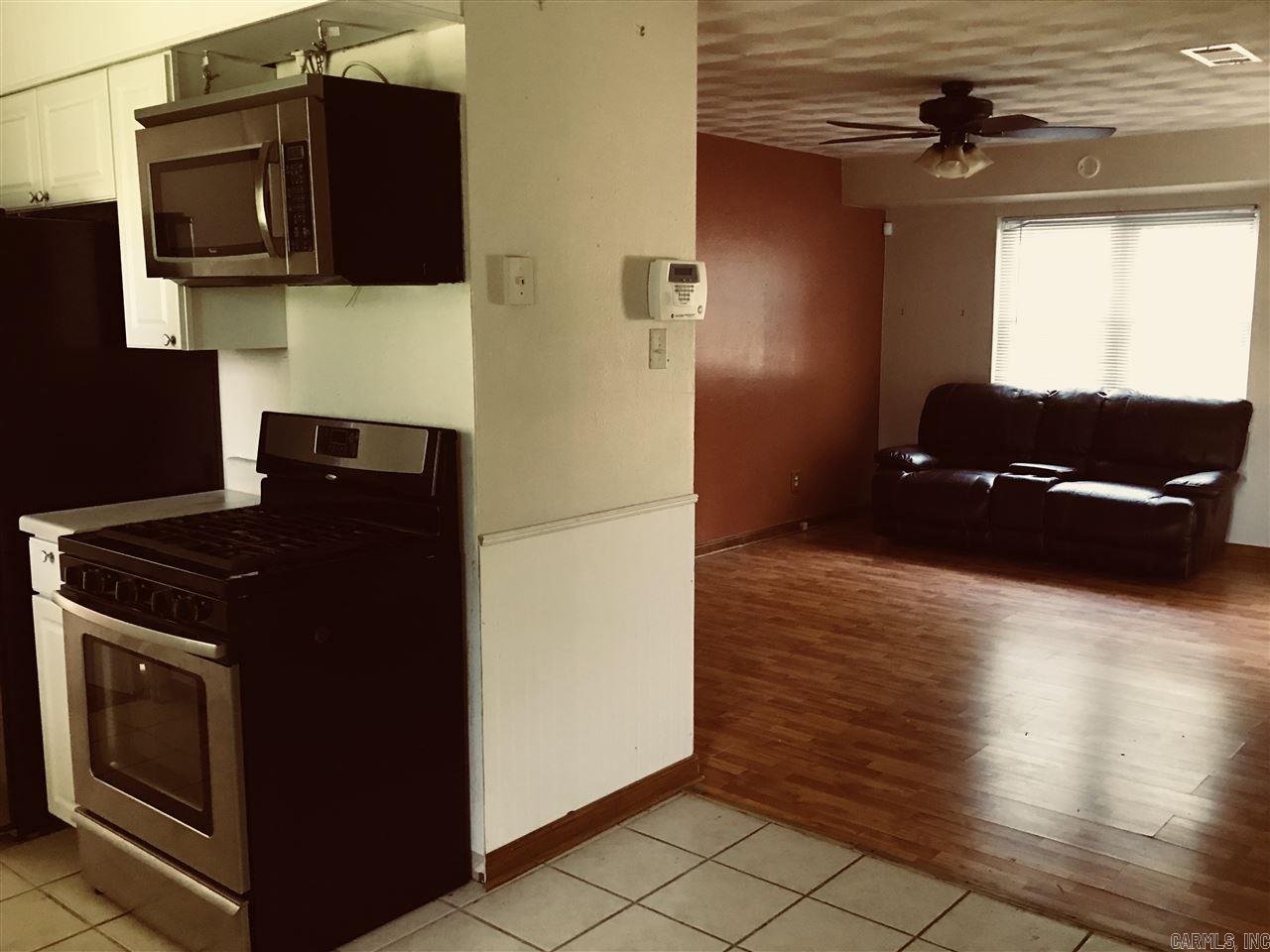 Country Club to Jacksonville - Residential Lease