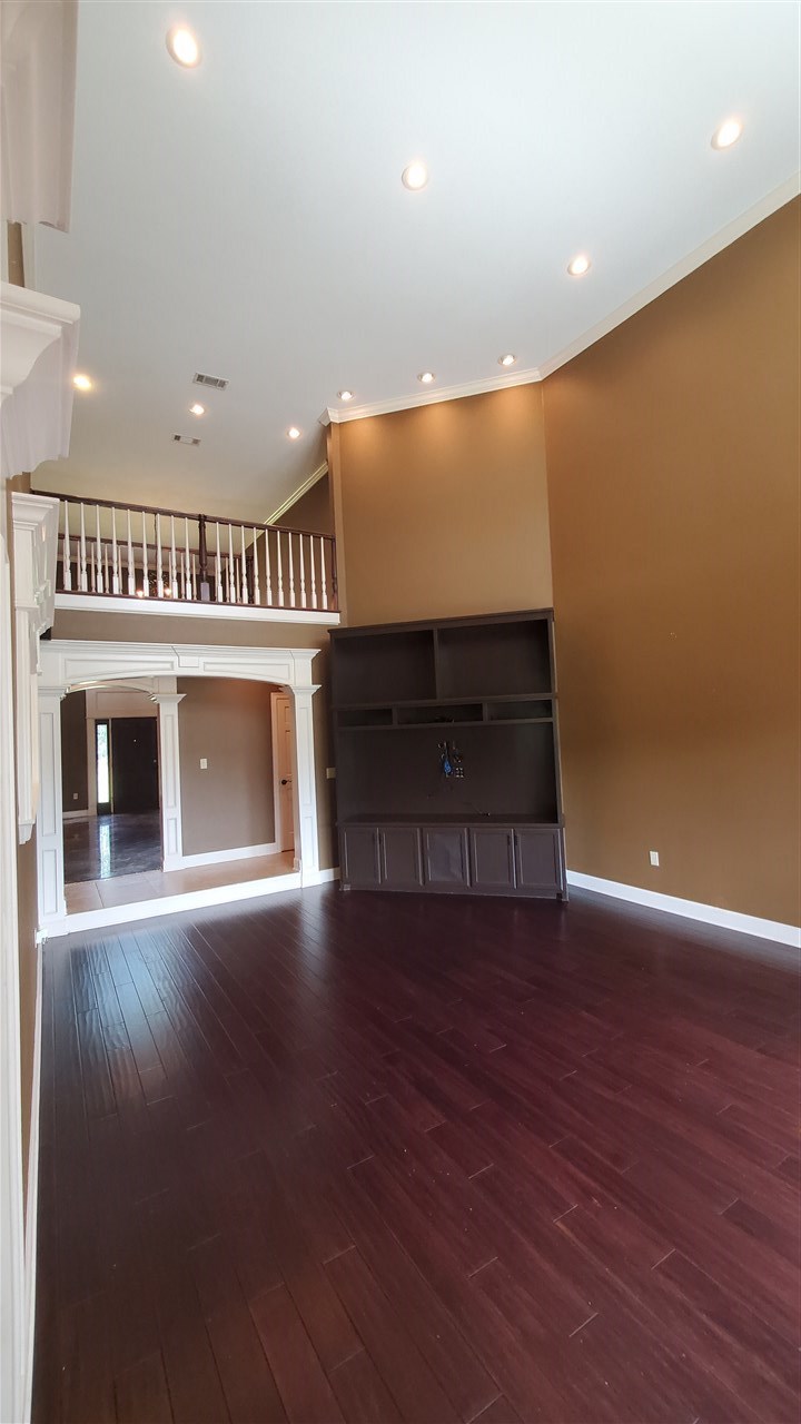 Country Club South Estates - Residential