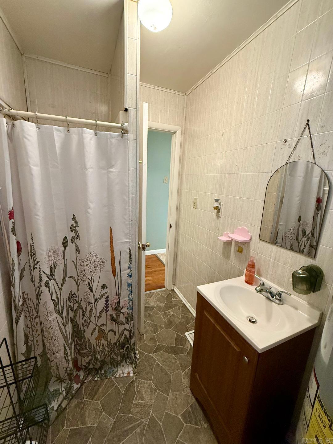 Flippin - Residential