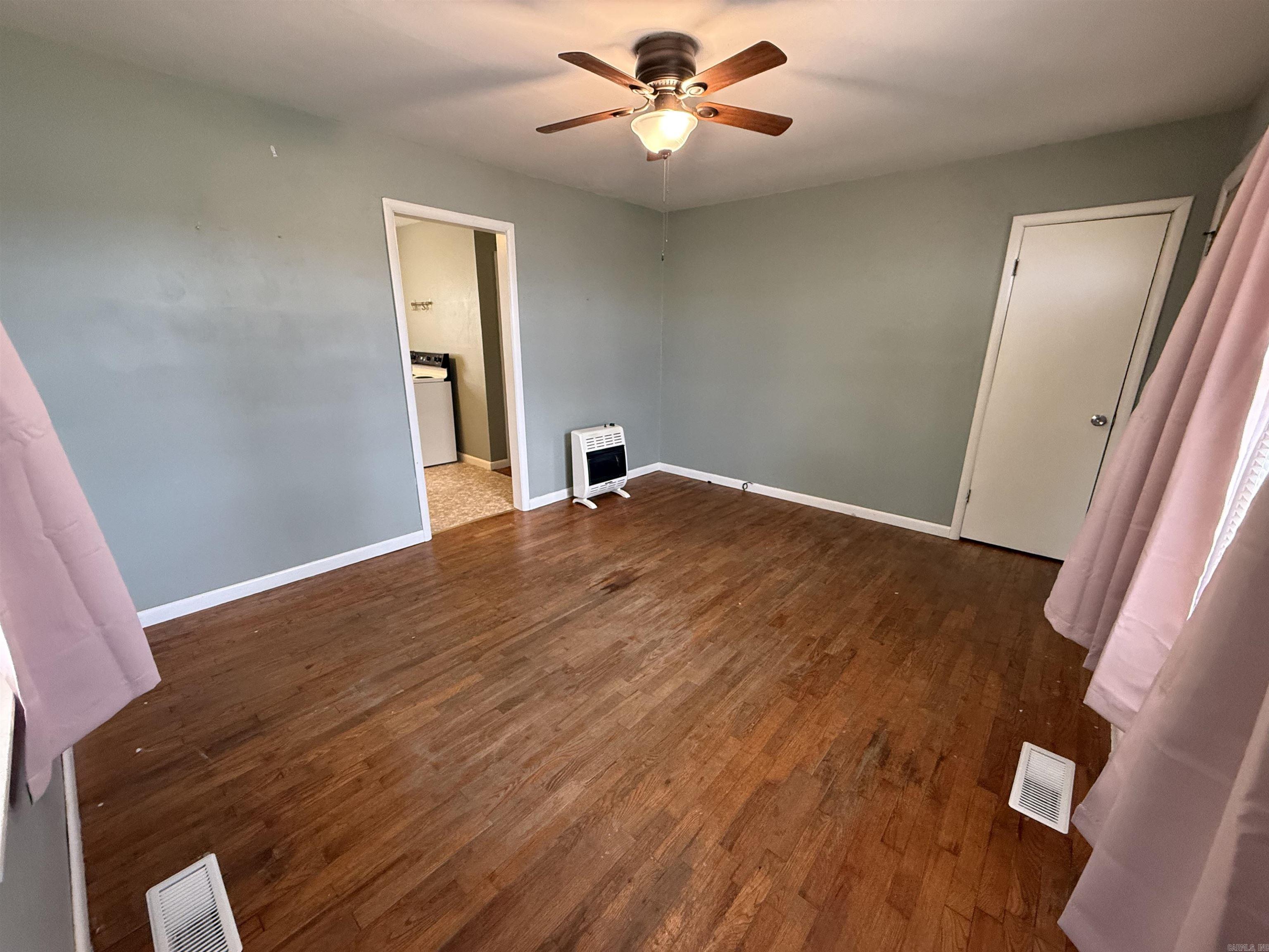 Flippin - Residential