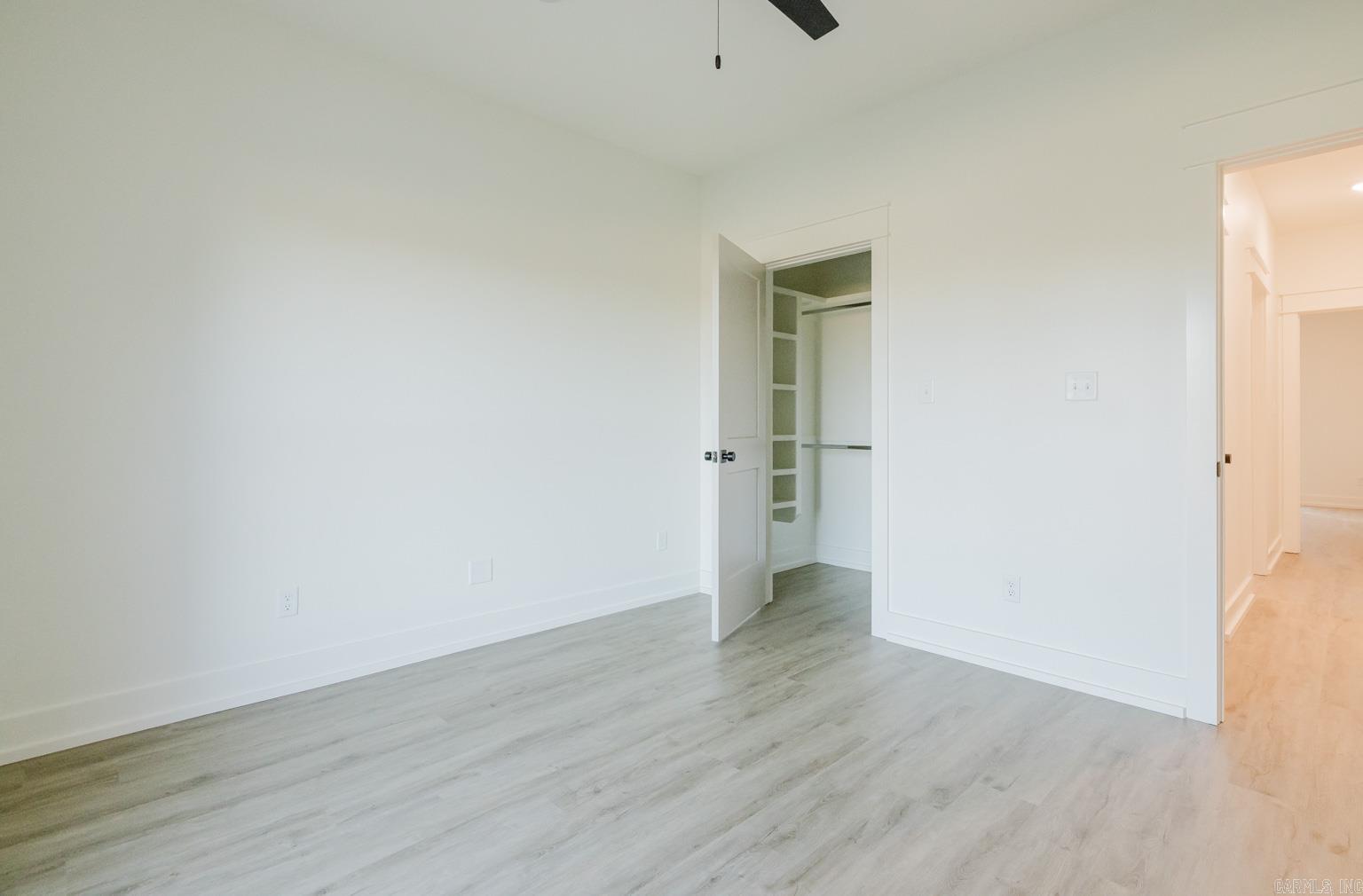 CREEKSIDE - Residential