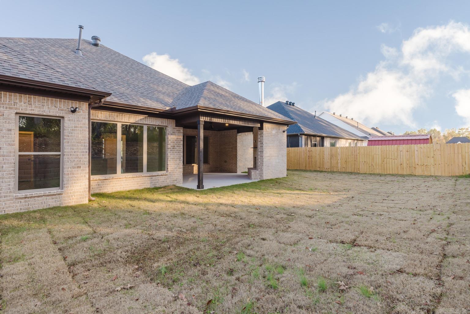 CREEKSIDE - Residential